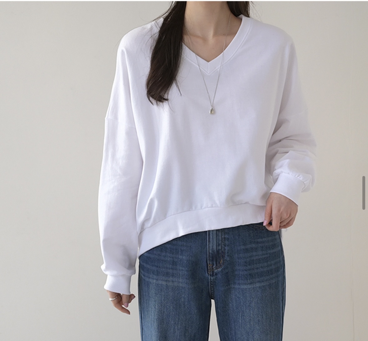 Made in Korea -靚色簡約V 領top