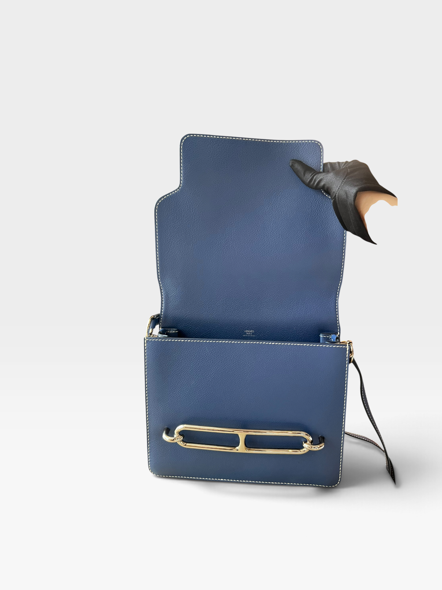 Pre-Owned HERMÉS Roulis 23 Stamp C / Product Code: 091812