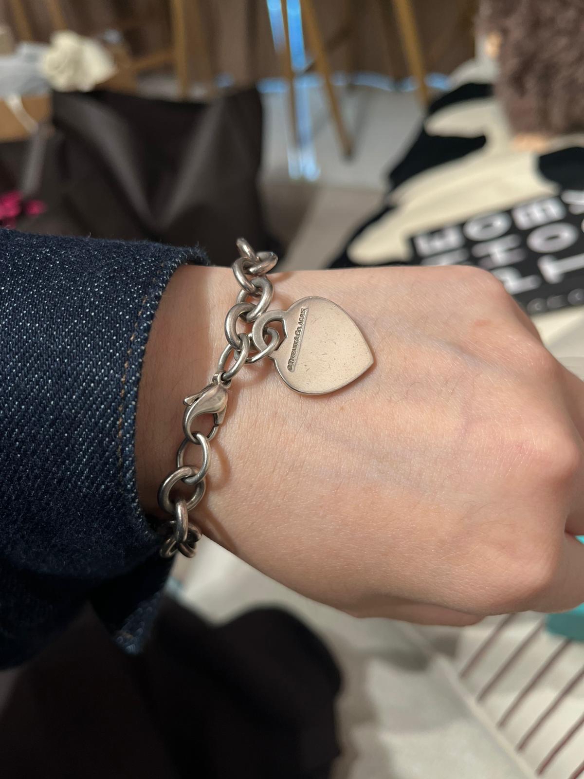 TIFFANY & Co. 心心純銀手鏈  100%Authentic, 95%New ✅Box