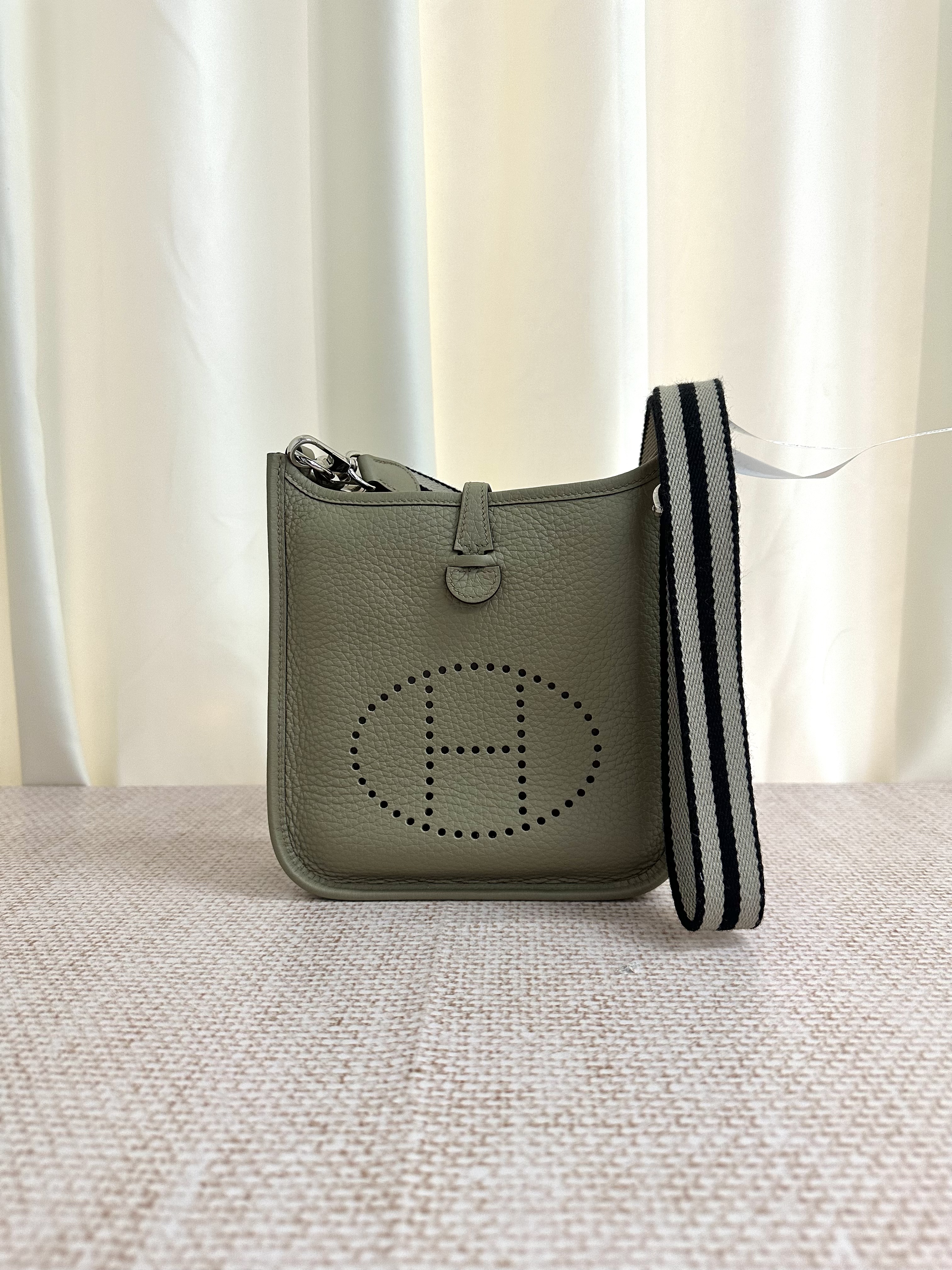 Pre-owned Hermes MiniE / Stamp W/ Product Code: 26040209