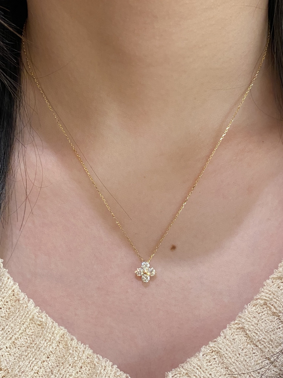 18K Diamond Necklace 