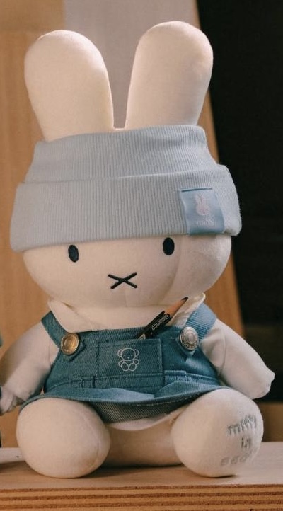 救救3小兔B行動 新登場 [韓國直送] Miffy in Seoul 牛仔公仔/掛件匙扣