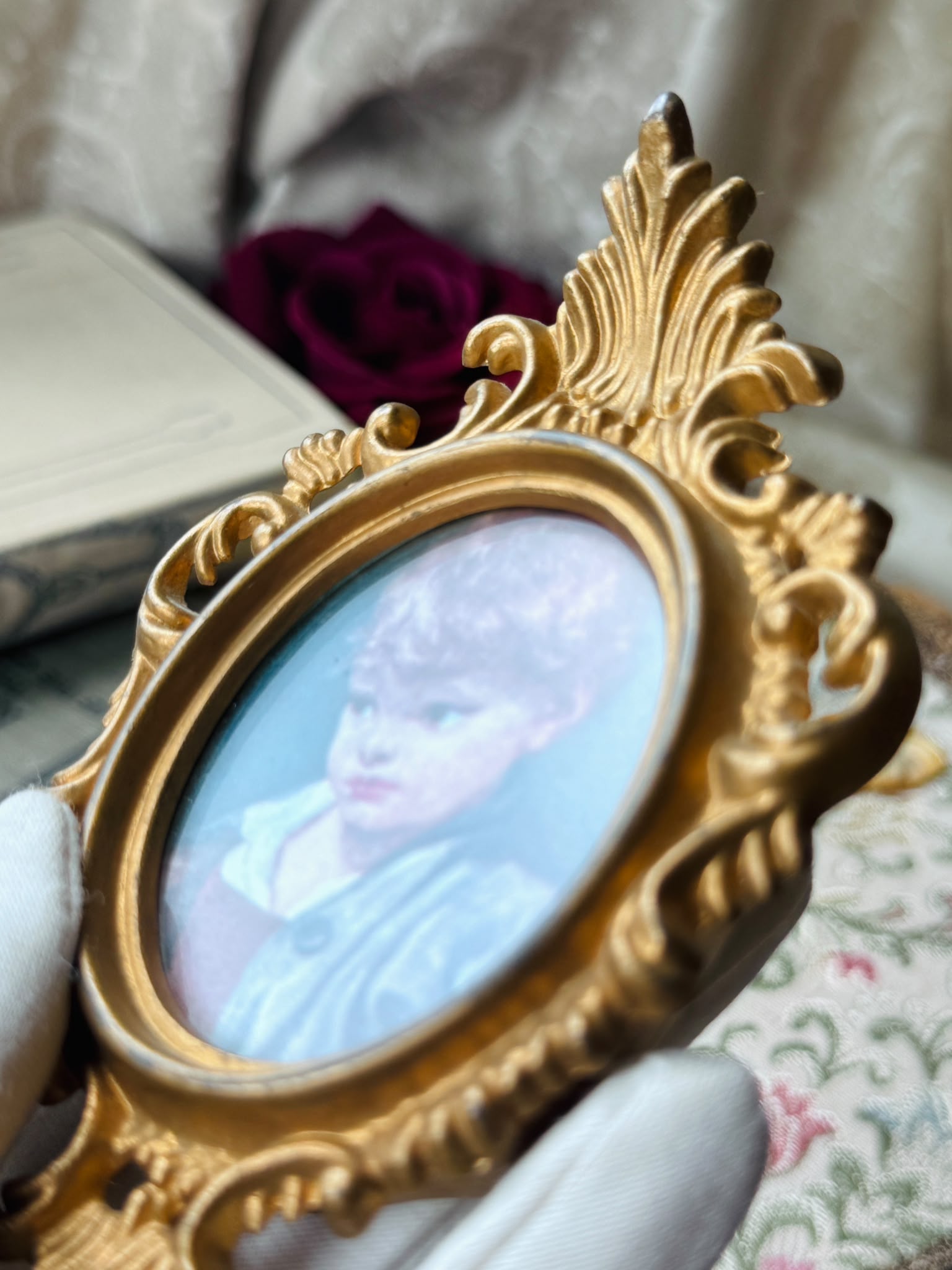 Vintage Mid-Century Made in Hong Kong Plastic Mini Scrollwork Picture Frame (MT2589-29)