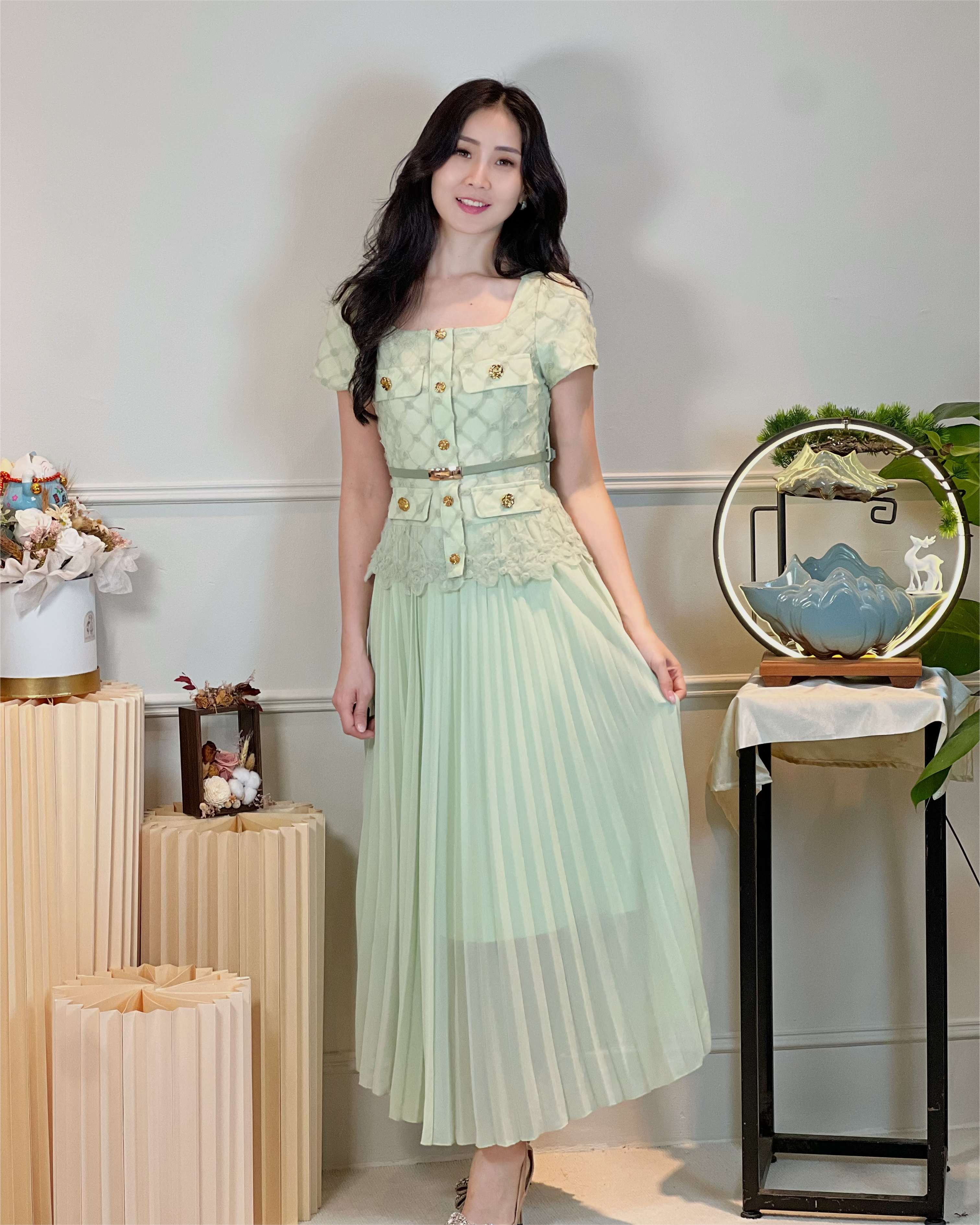 5097 Hedda Lush Meadow Midi Dress