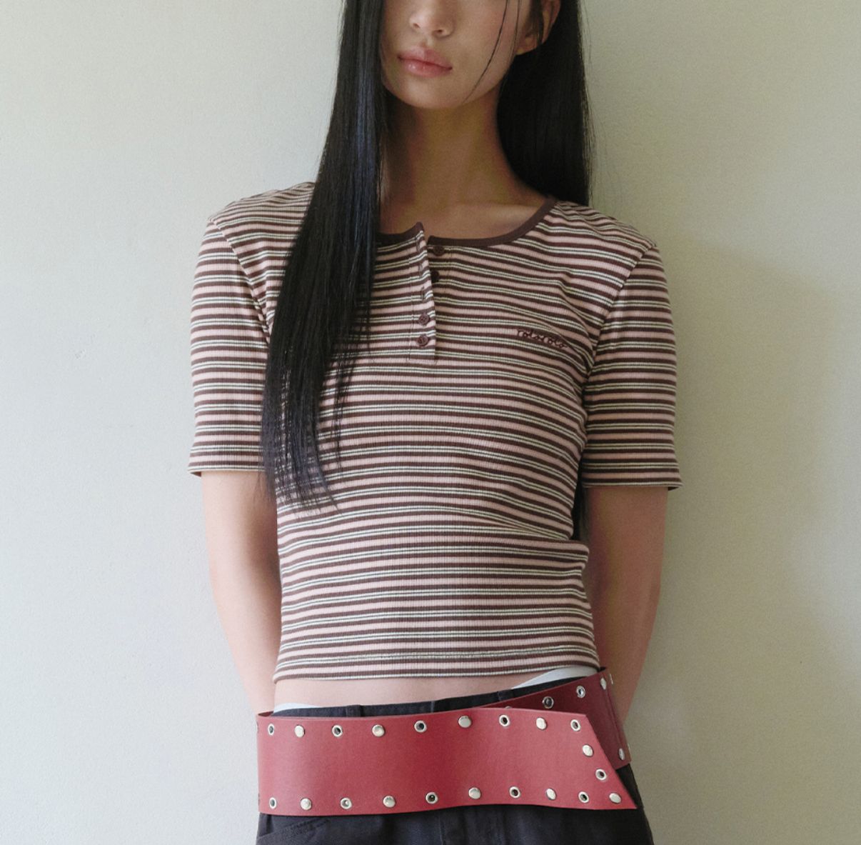 🎀Rolarola 🎀 SLIM FIT HENRYNECK HALF T-SHIRT 原價55000won 獨家折扣優惠