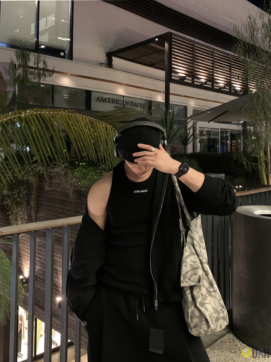 【100%保證韓國直送】韓國品牌原創系列 簡約前後字母印花挺闊修身肌肉版型螺紋背心 👕 [3 color] RL114894