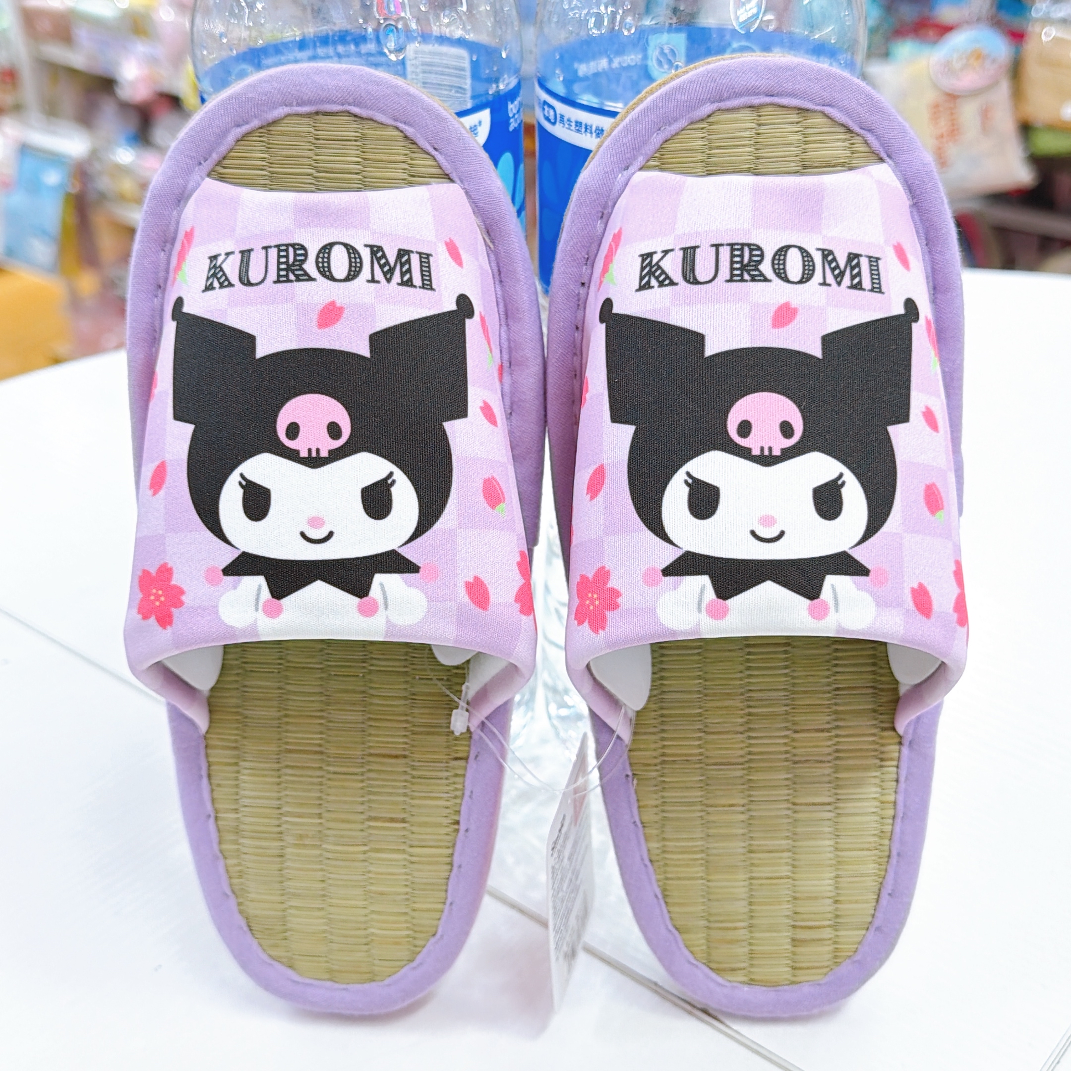 日本直送 sanrio Kitty Kuromi竹蓆拖鞋 22至24 cm