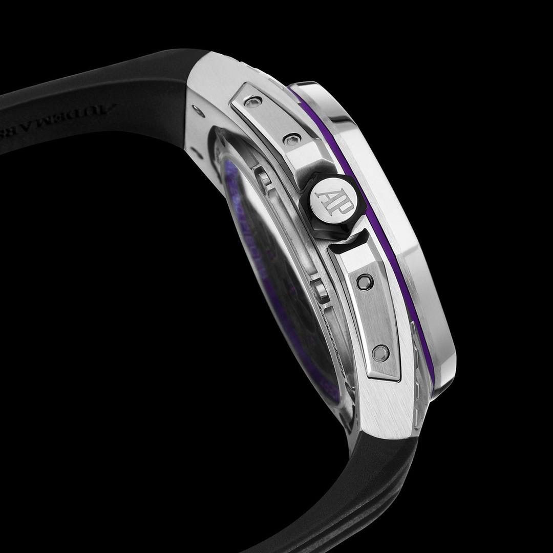 爱彼皇家橡树概念系列漫威黑豹飞行陀飞轮腕表