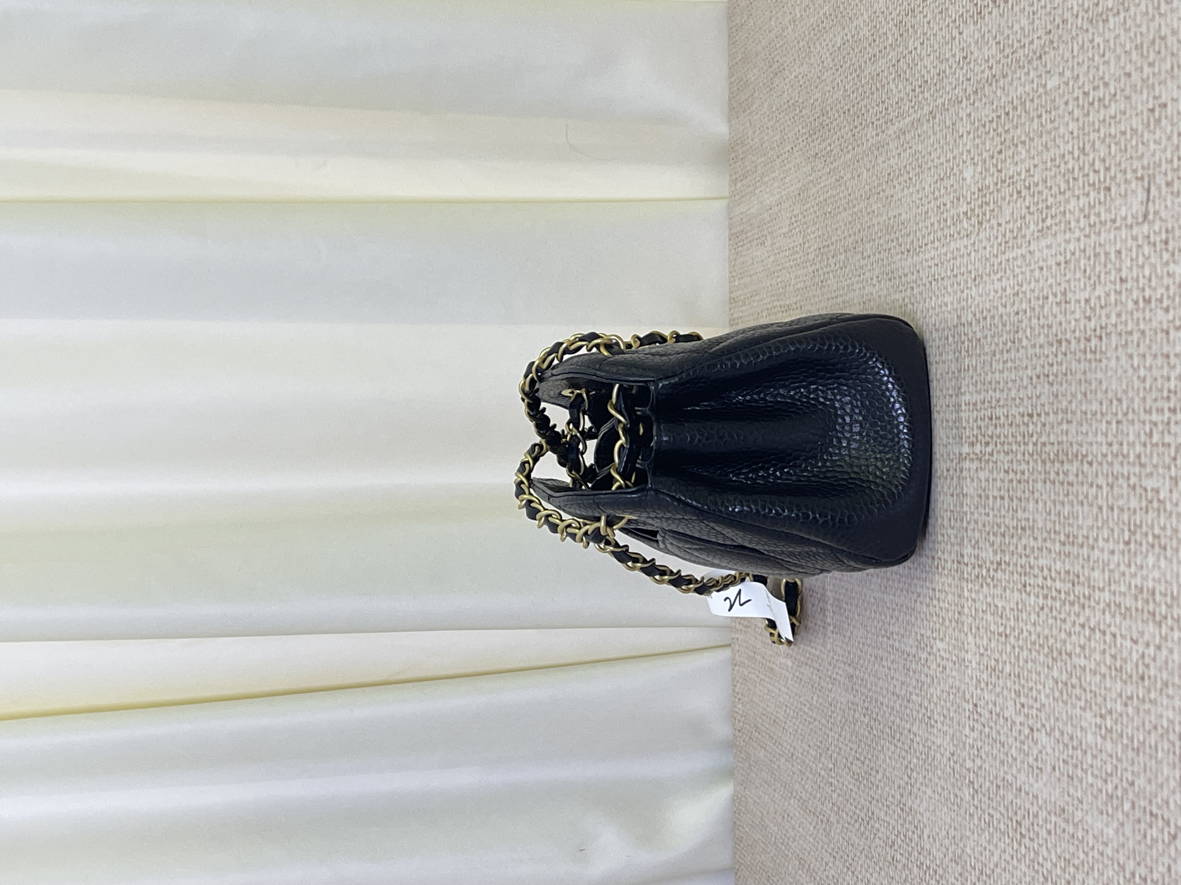 Pre owned Chanel 24K clutch with chain caviar / Product Code: 26031102