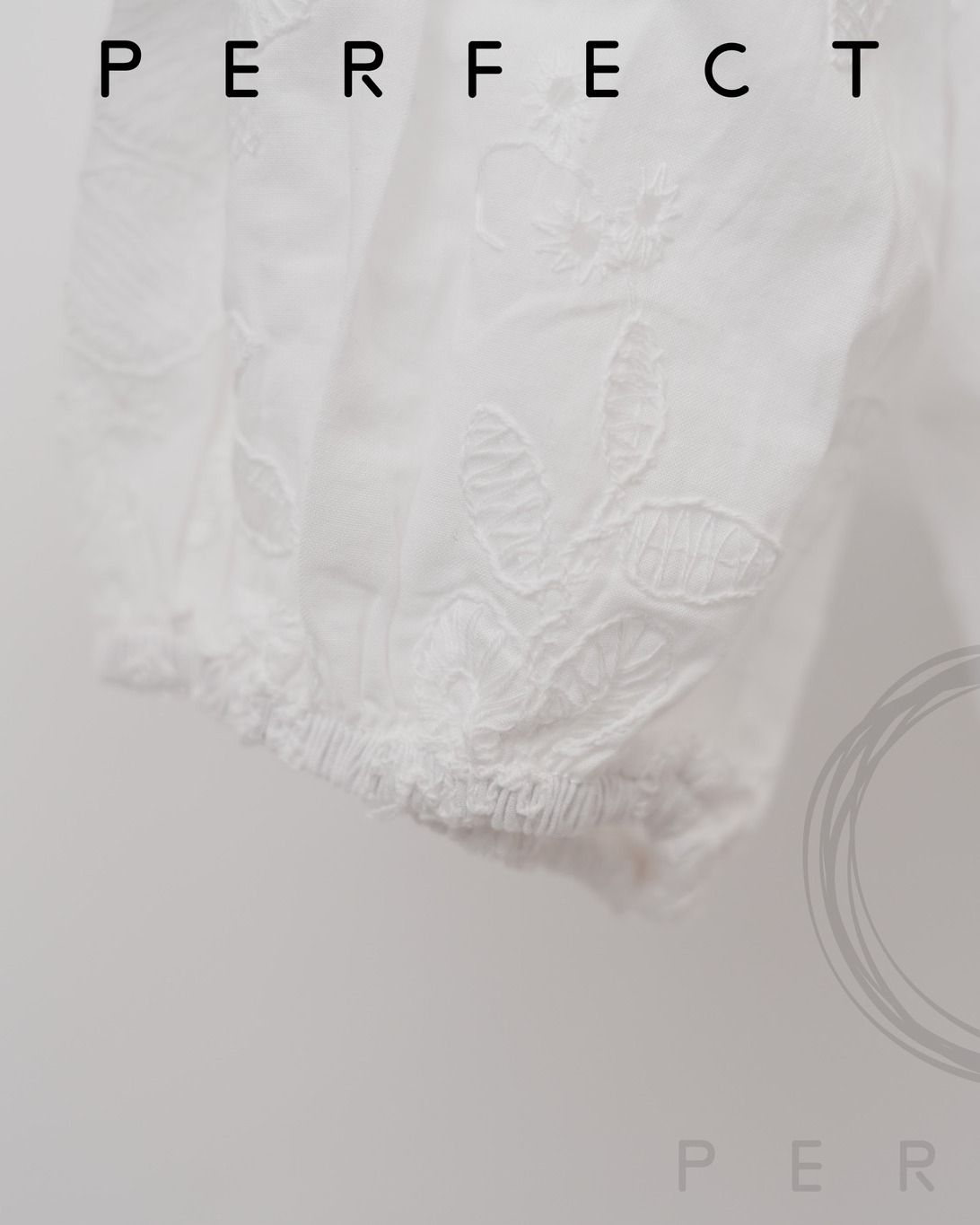 T0024_暗花樹葉紋理文青上衣 (純潔白）