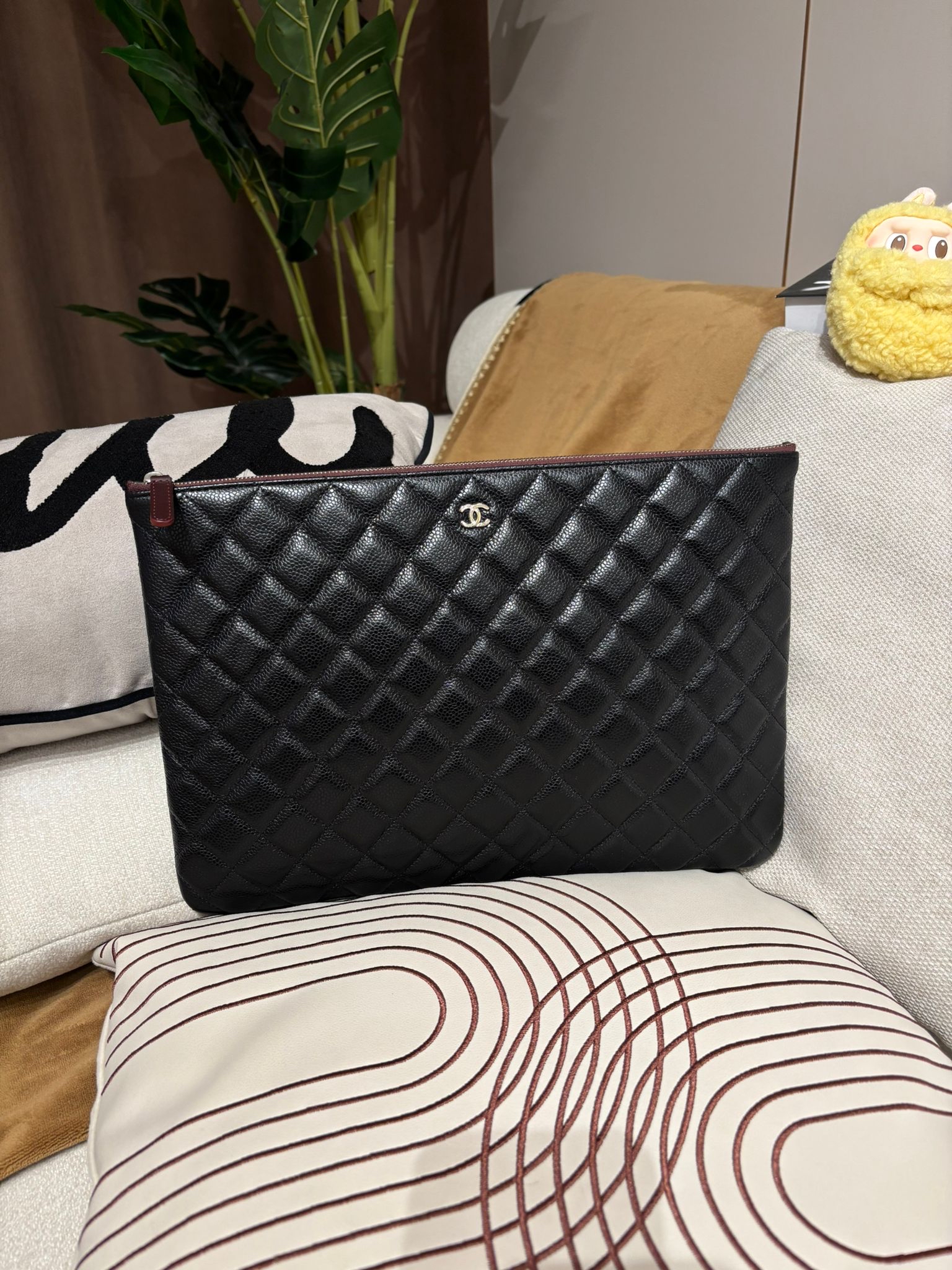 Chanel clutch bag 黑色荔枝牛皮銀扣 100%Authentic ,98%new ✅CARD✅塵袋