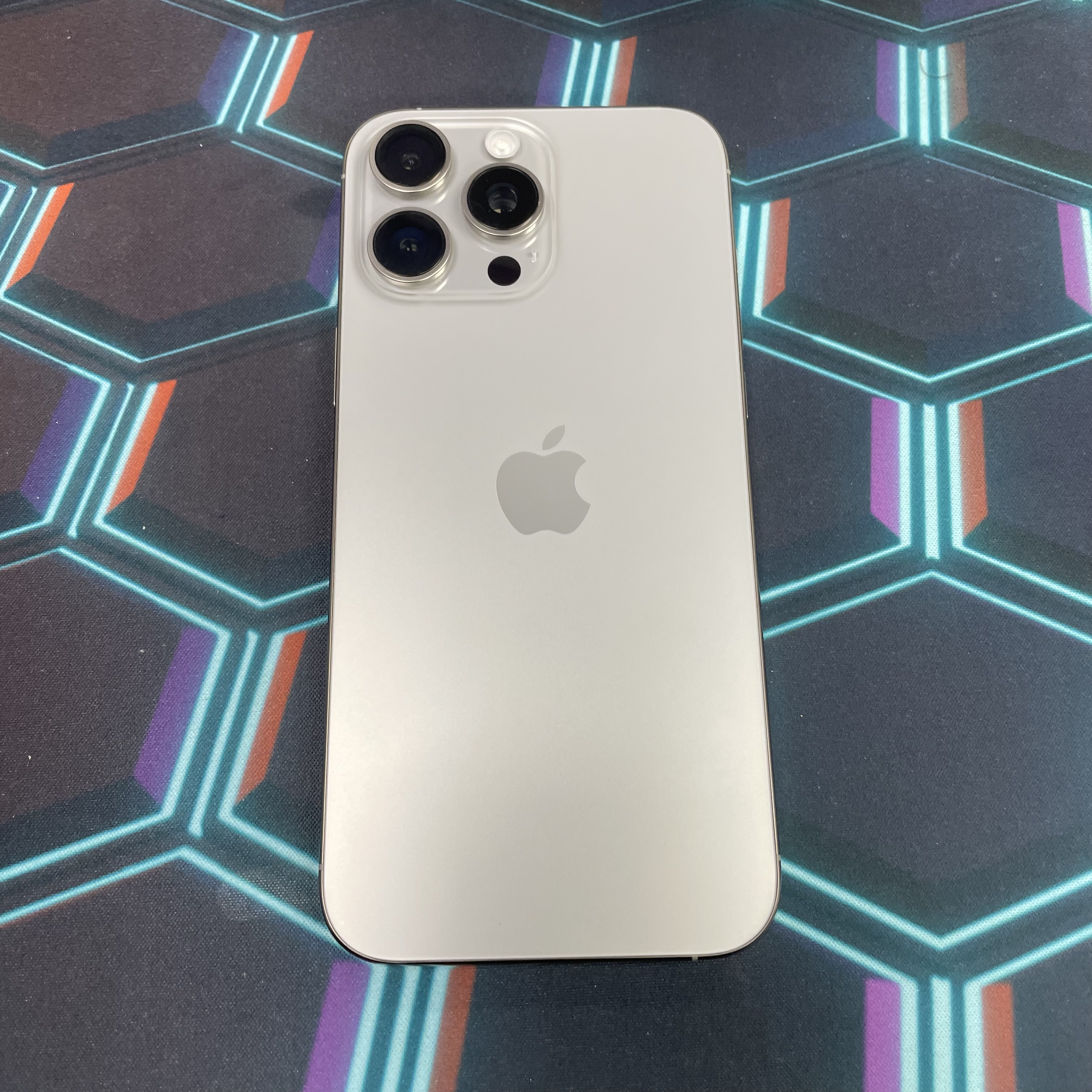 *7541 16 Pro max 完美機 256GB 電91 原色 gray