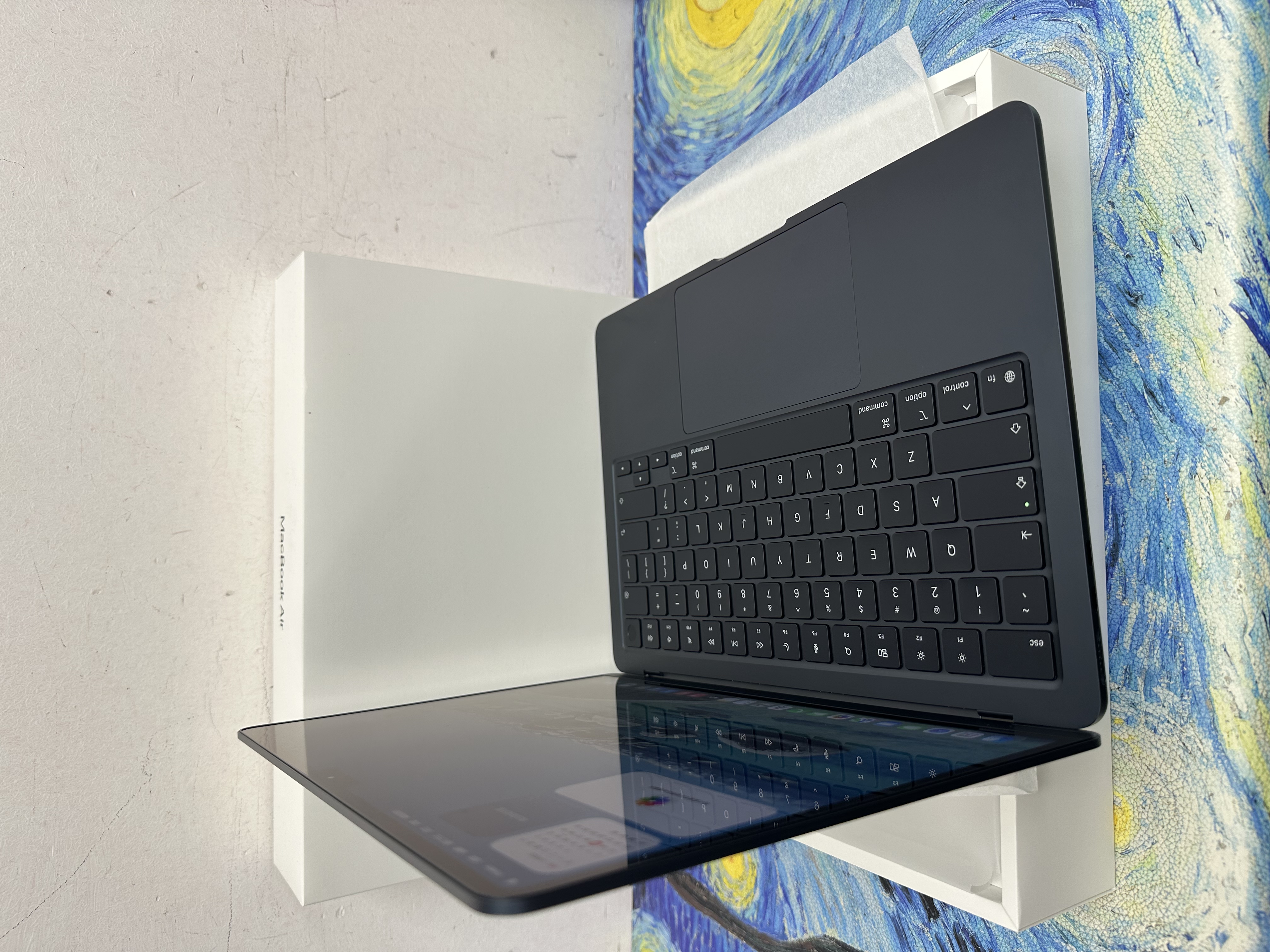 #6153 APPLE  MacBook Air M5 2026 M5 CPU/ 16GB Ram/1TB SSD/10核心GPU/Liquid Retina Mon/13吋/午夜藍色/Gaming Laptop / Notebook / 超強續航能力/ 原廠保養/ 文書機 / 畫圖 / 剪片 / Movie / Netflix / 香港行貨✨/ 全新質素🤩