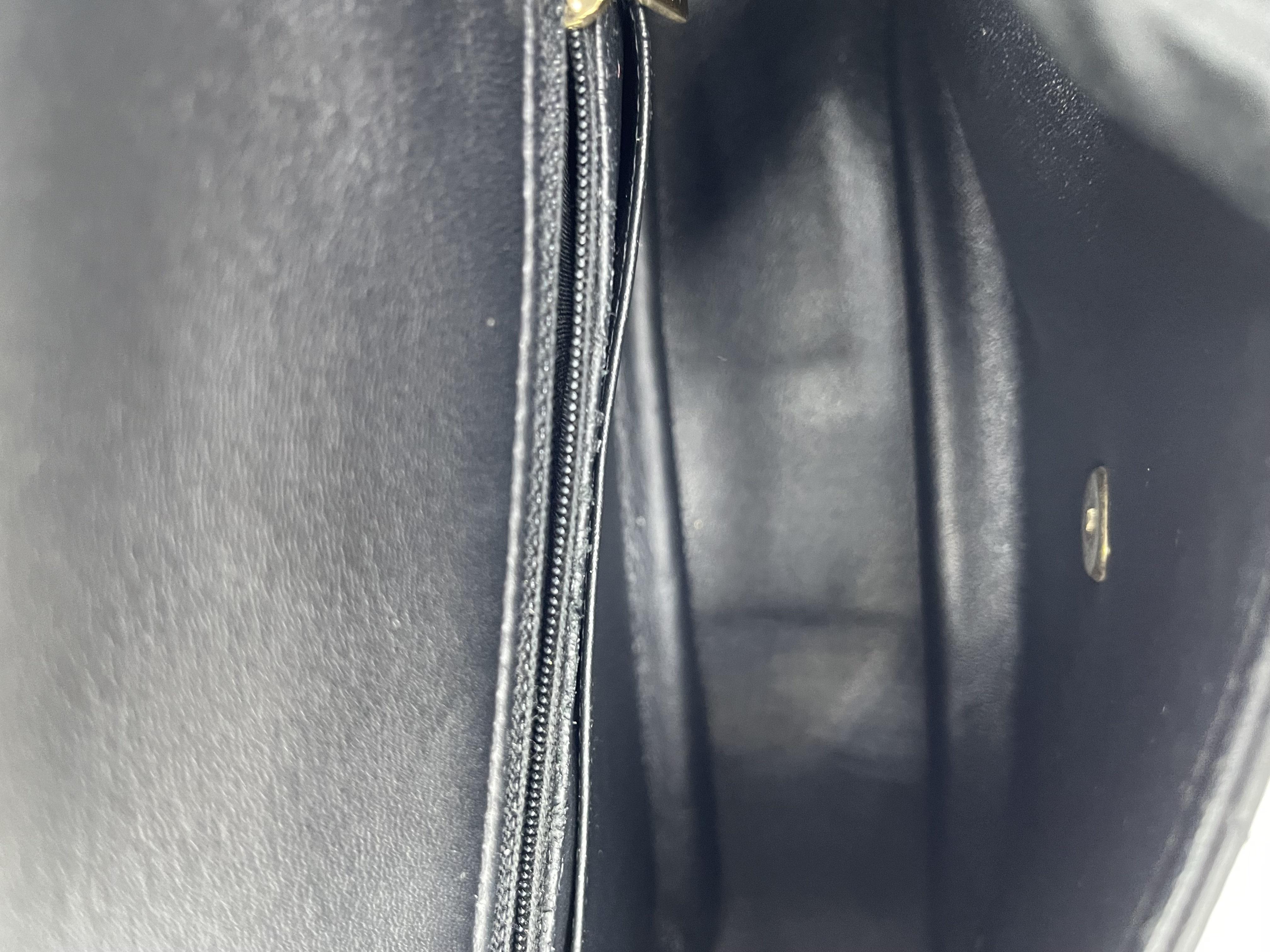 Pre-owned Chanel Chevron Top Handle / Product Code: 26040112