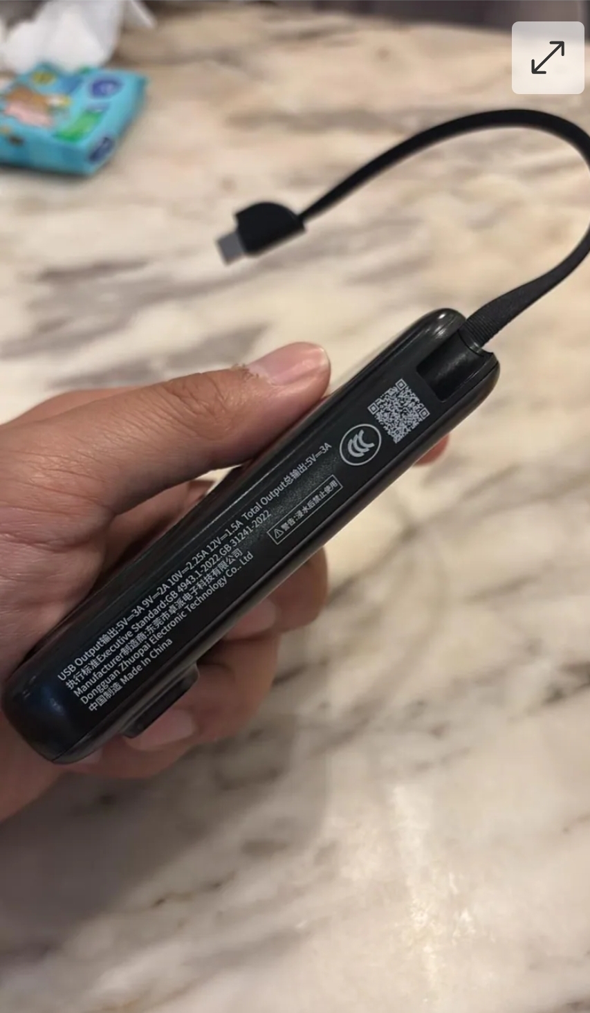 $155件.2件起$145件.Hedonic 10000mah MagSafe 15W + PD 20W 自帶線支架行動電源