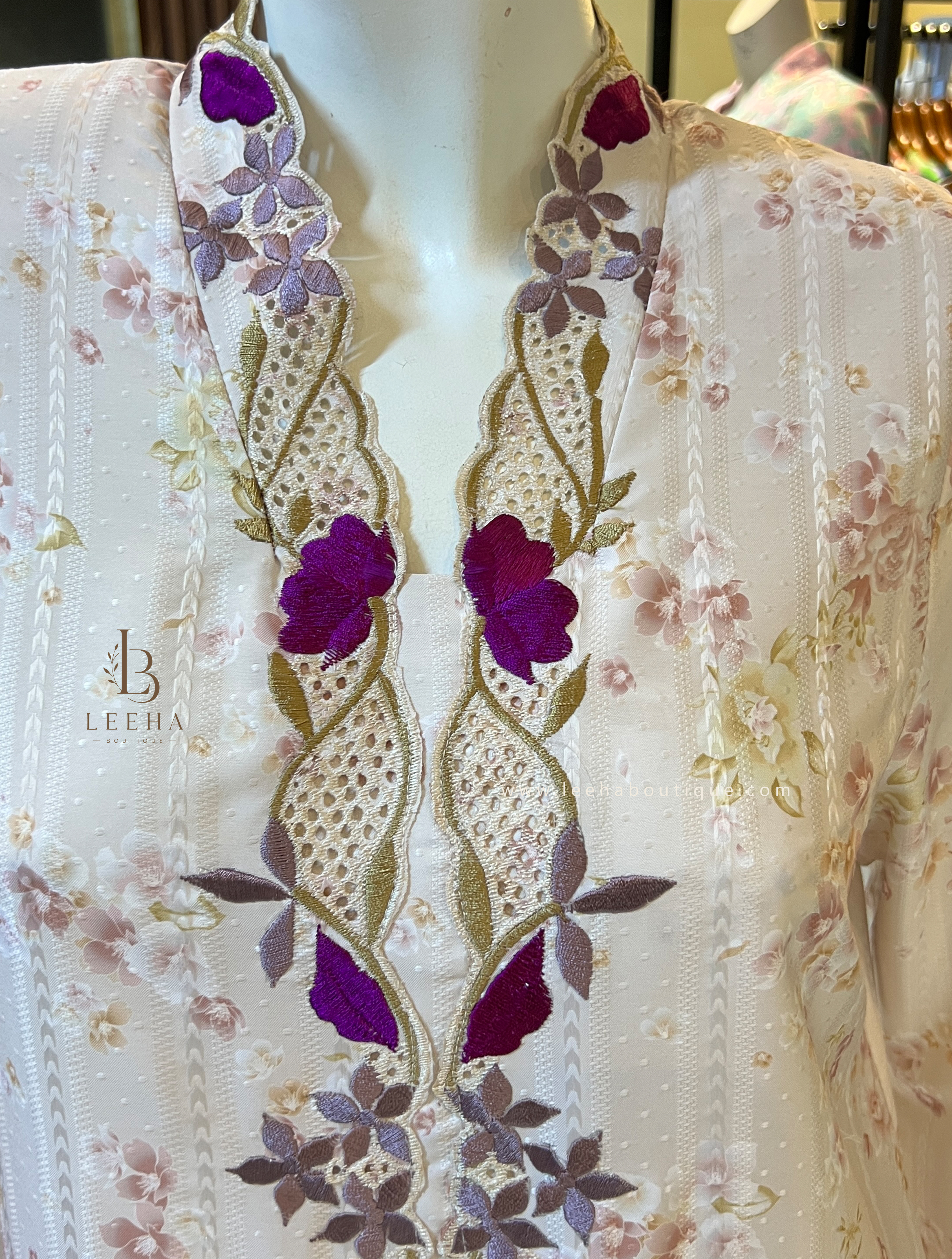 KEBAYA SERI BULAN (IVORY PURPLE)