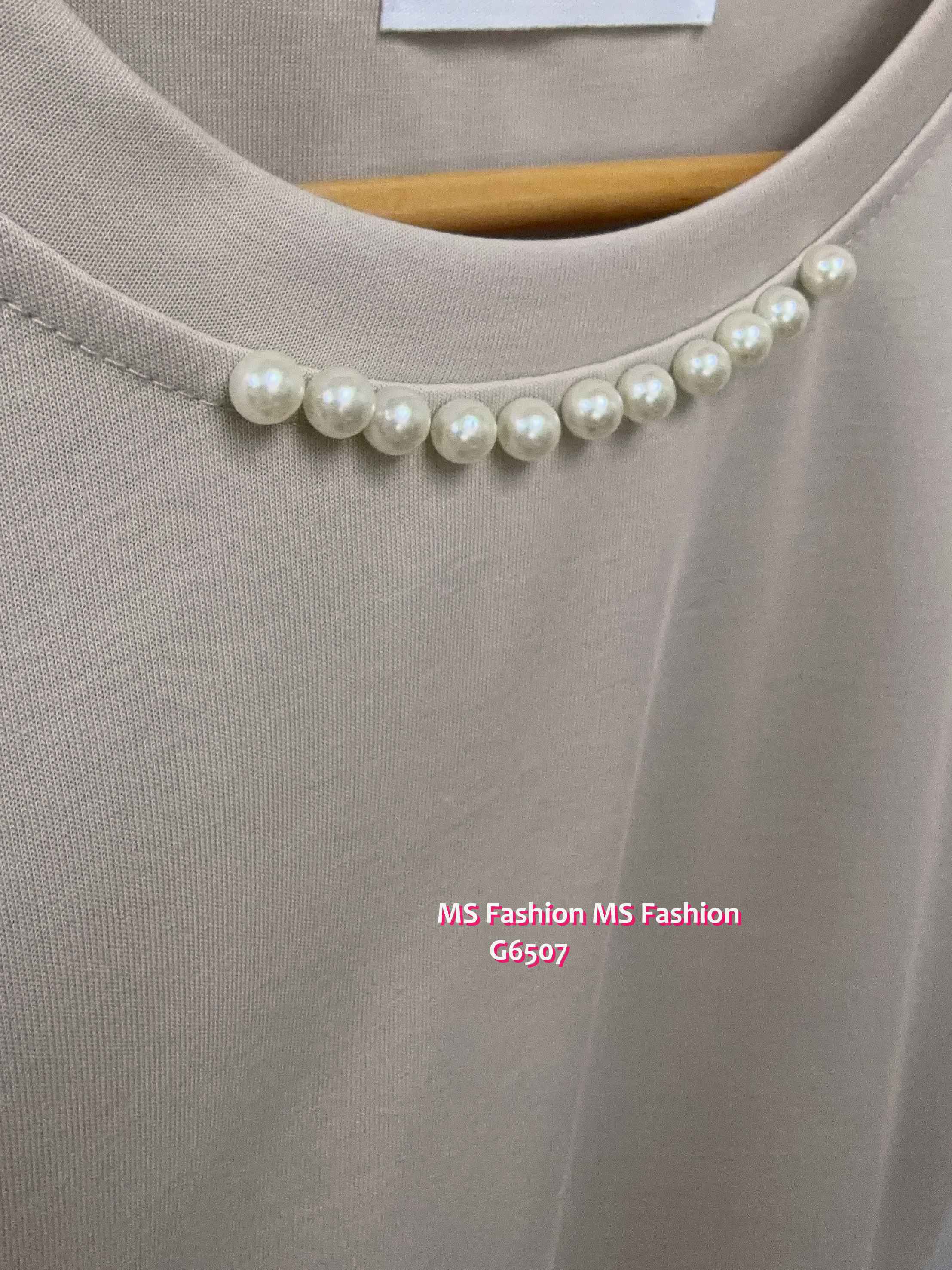 G6507 珠領通花袖top