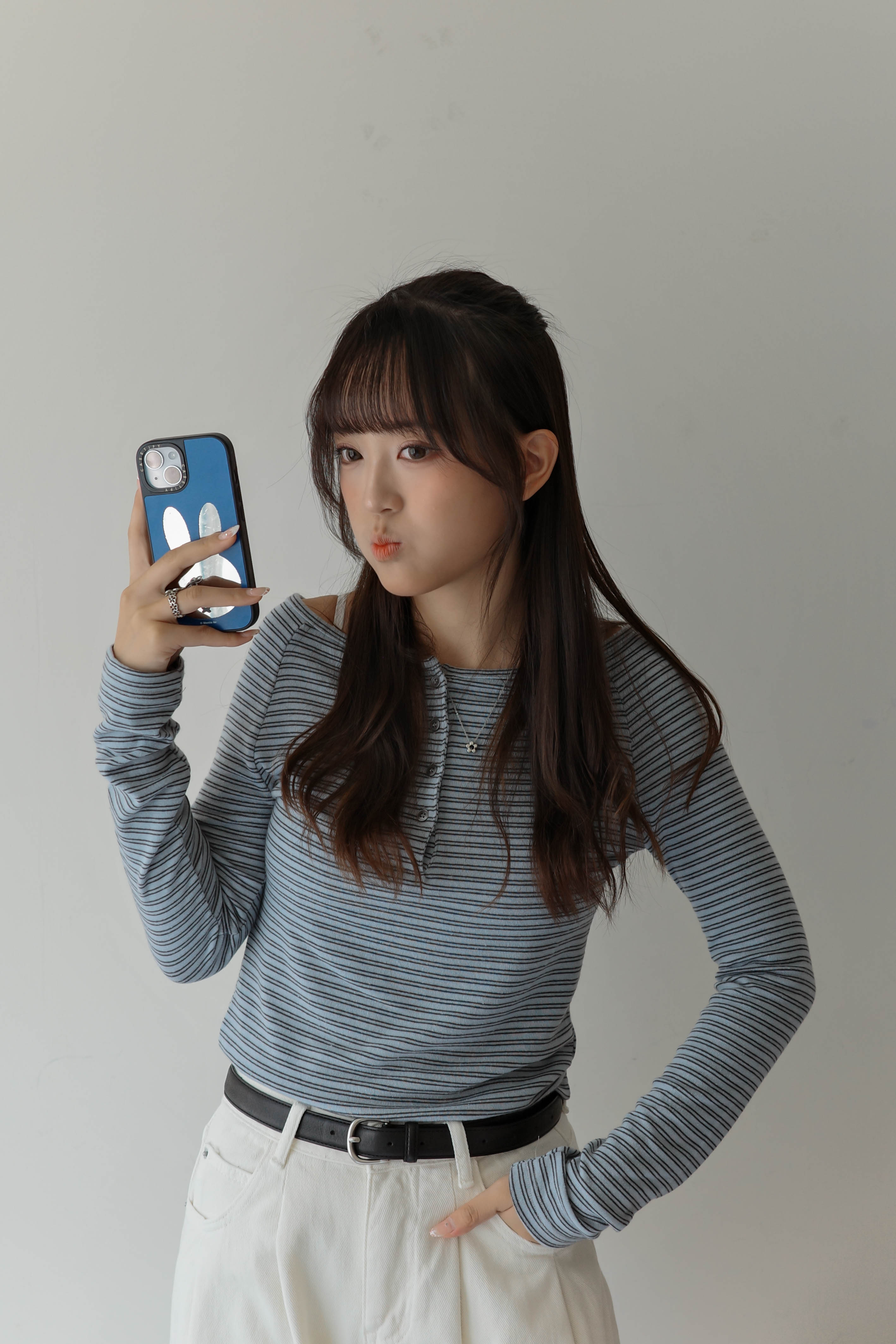 極Slim！船領幼間半排鈕修身上衣 (三色)