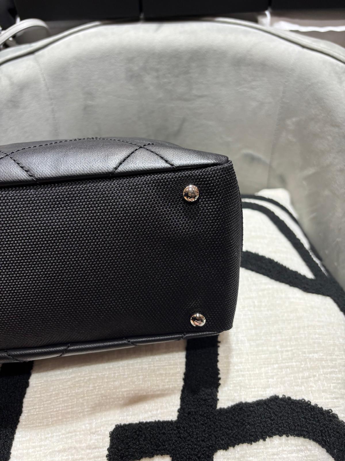 Chanel Paris biarritz Tote Bag 100%Authentic, 95%New ✅Card✅Dust bag