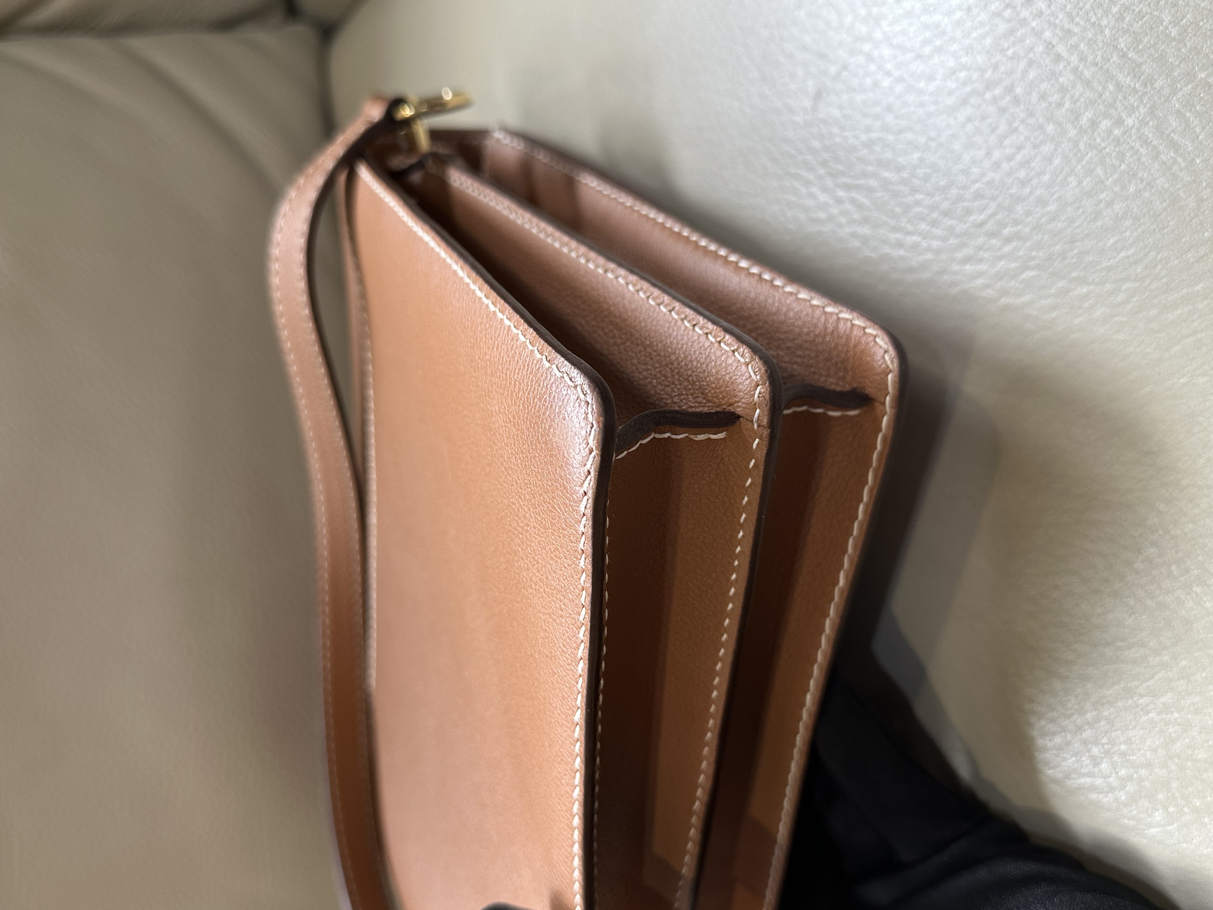 Pre-Owned HERMES Roulis 23 / Stamp D / Product Code: 26042501