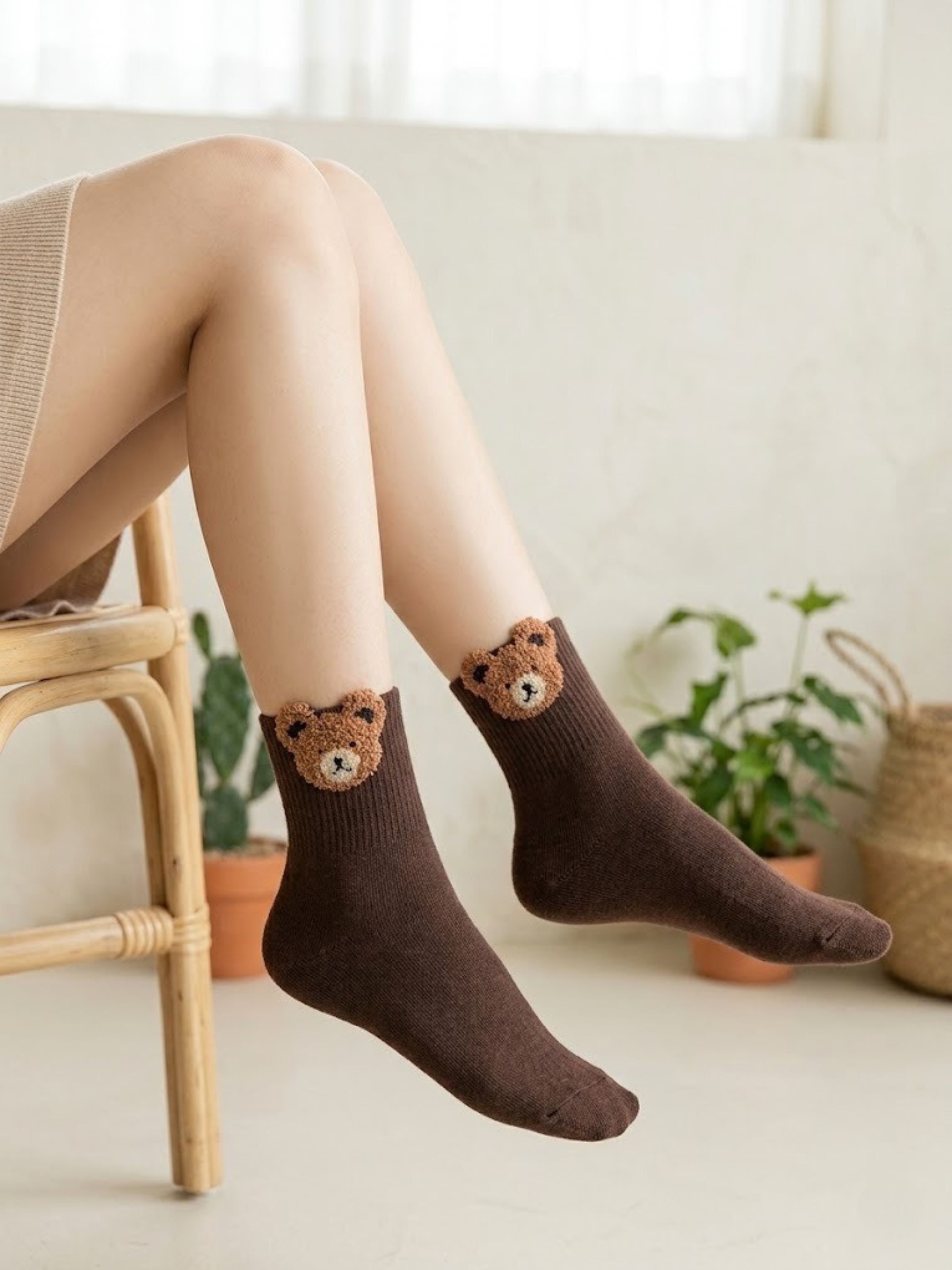Korean Brown Bear Head Ear Calf Women Mid Crew Socks