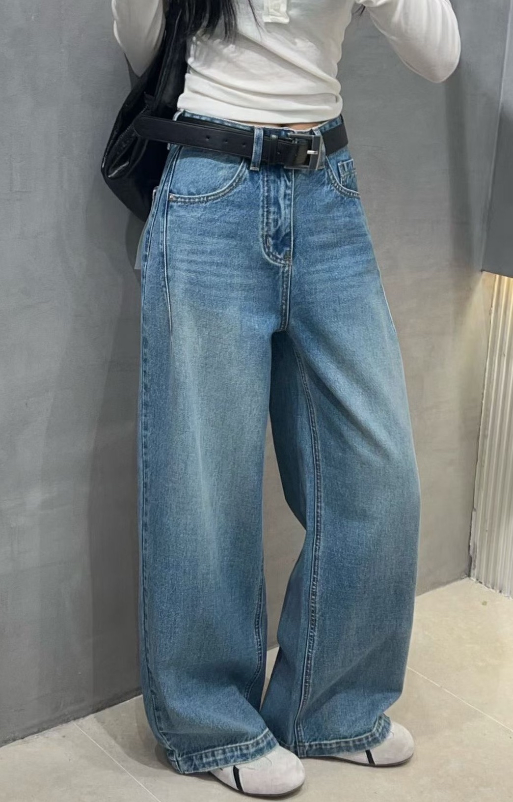 洗水直筒牛仔褲(連belt)