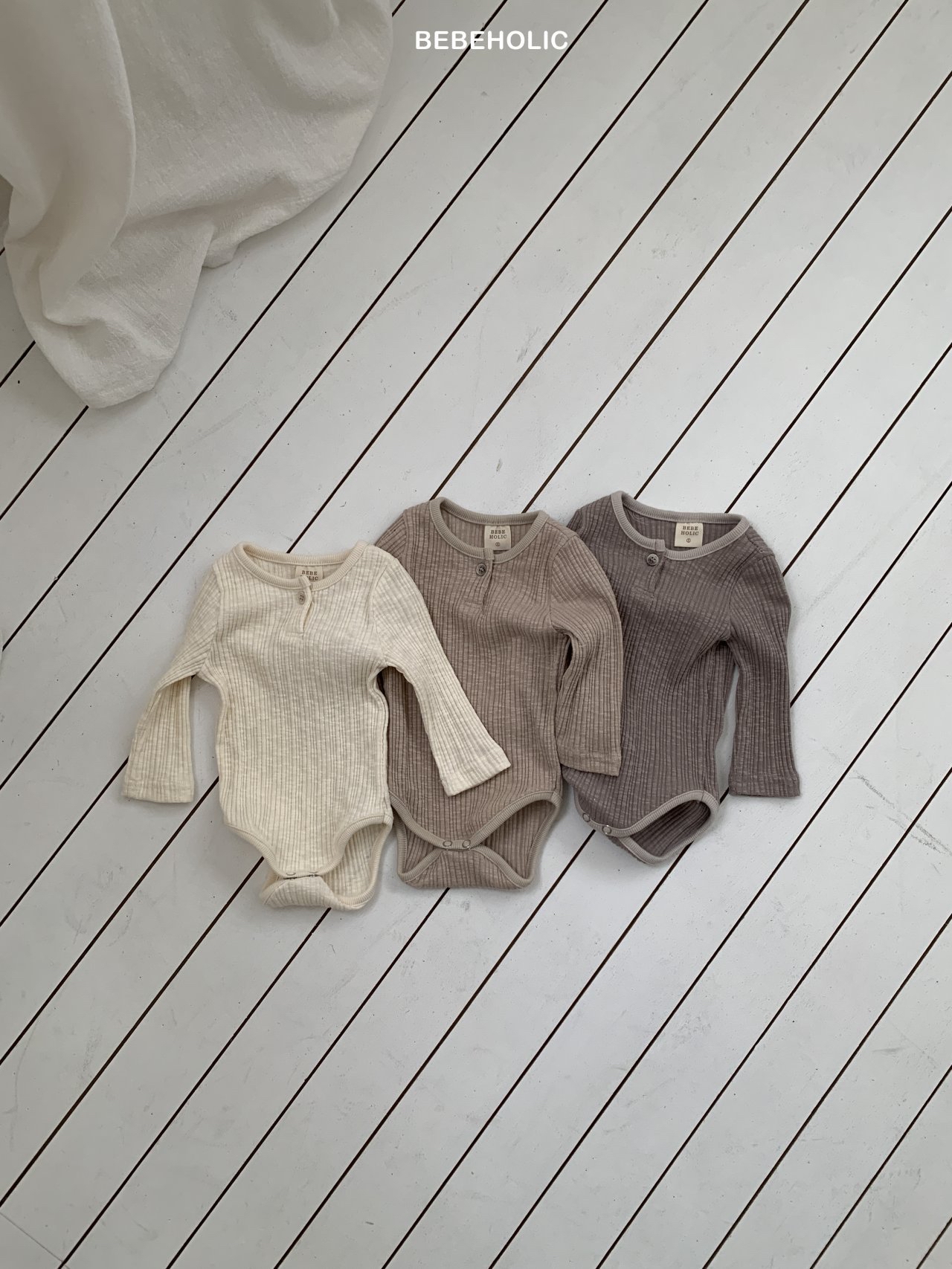 🌸預訂 韓國直送🌸🇰🇷BEBEHOLIC三色簡約羅紋長袖包屁衣