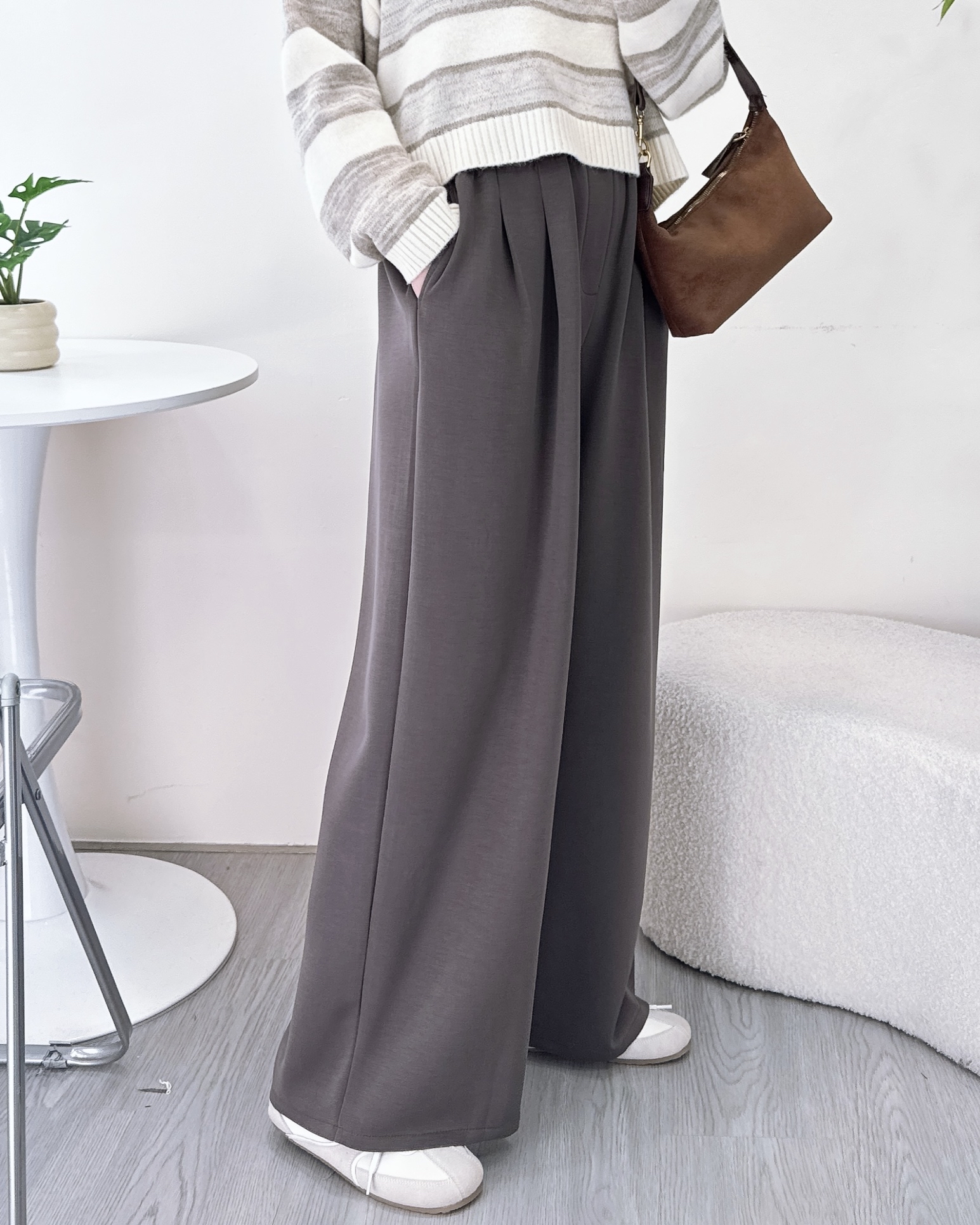 滑嘟嘟免燙垂感休閒闊褲 3色