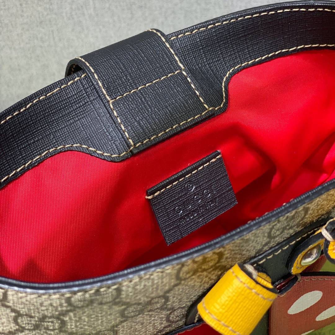 🔥大货实拍 𝙂𝙪𝙘𝙘𝙞 儿童包 小瓢虫系列 型号：666227 尺寸：11*20*16.5cm