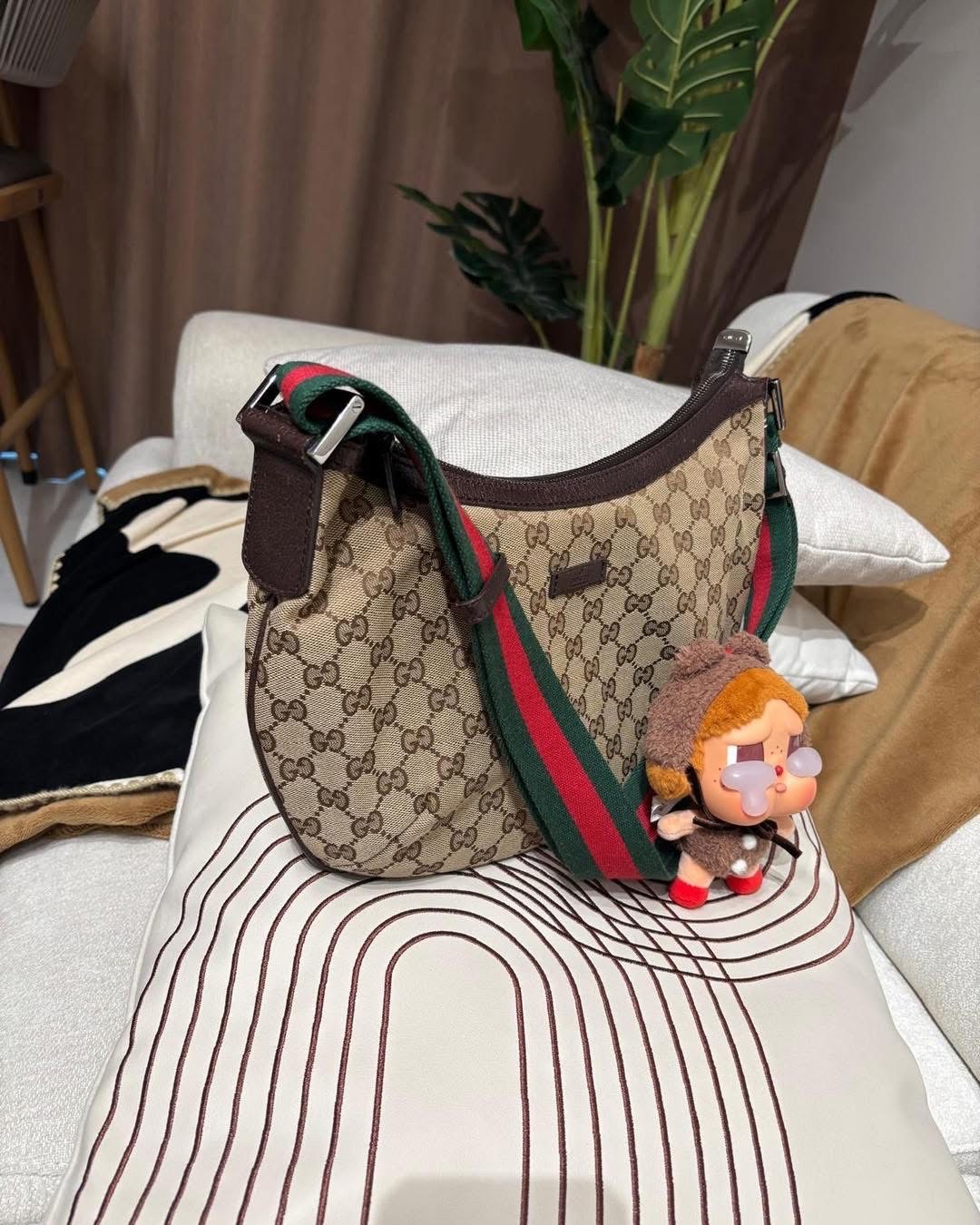 Gucci gg crossbody bag 100%Authentic,95%new✅塵袋