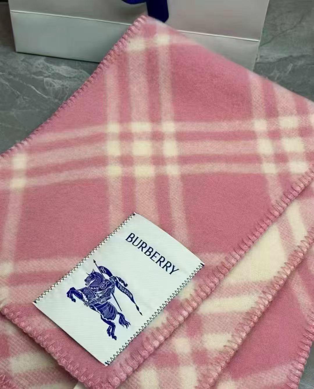 預購Burberry 25新款格仔圍巾