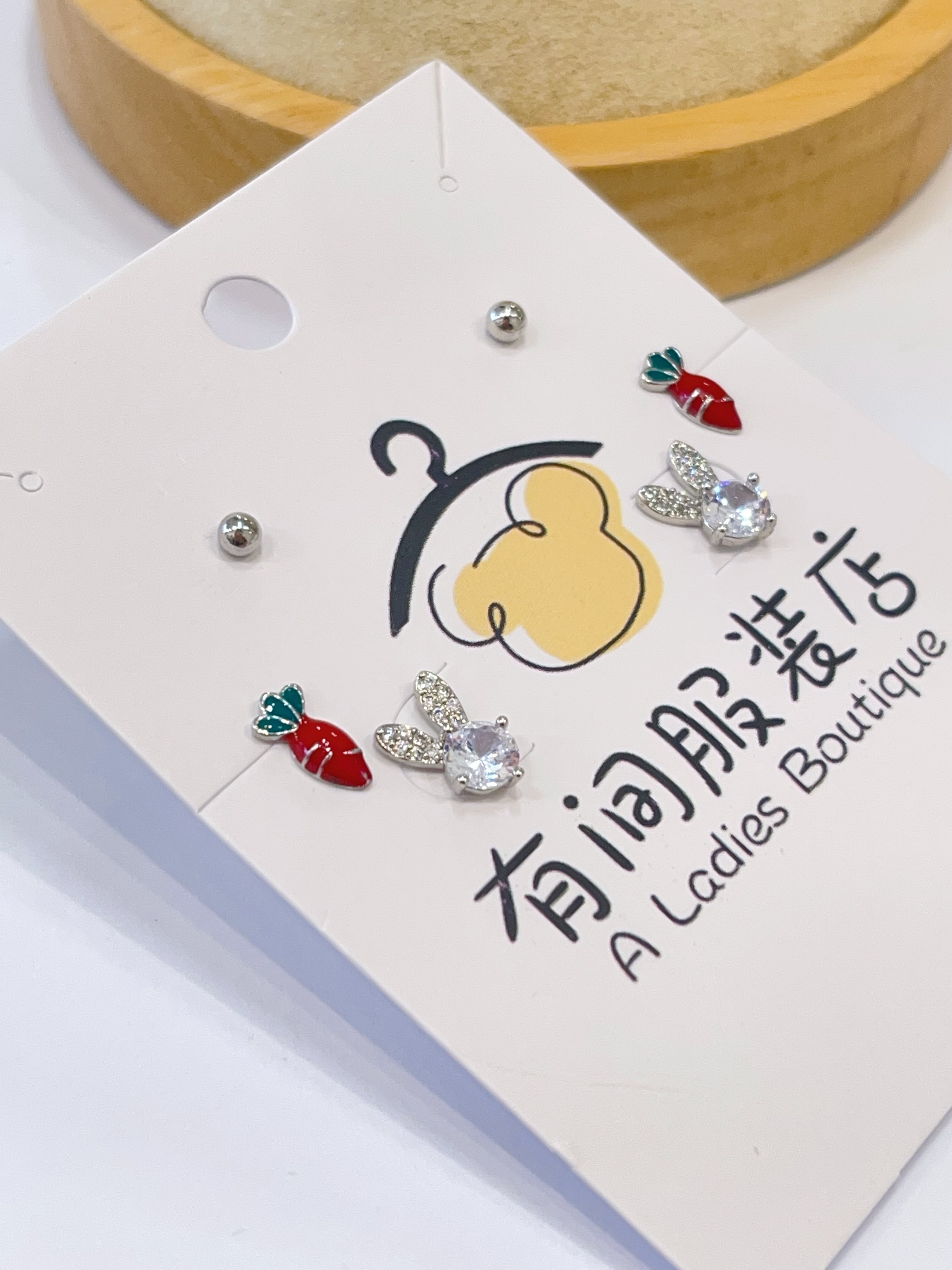 满钻小兔子红色胡萝卜耳环套装