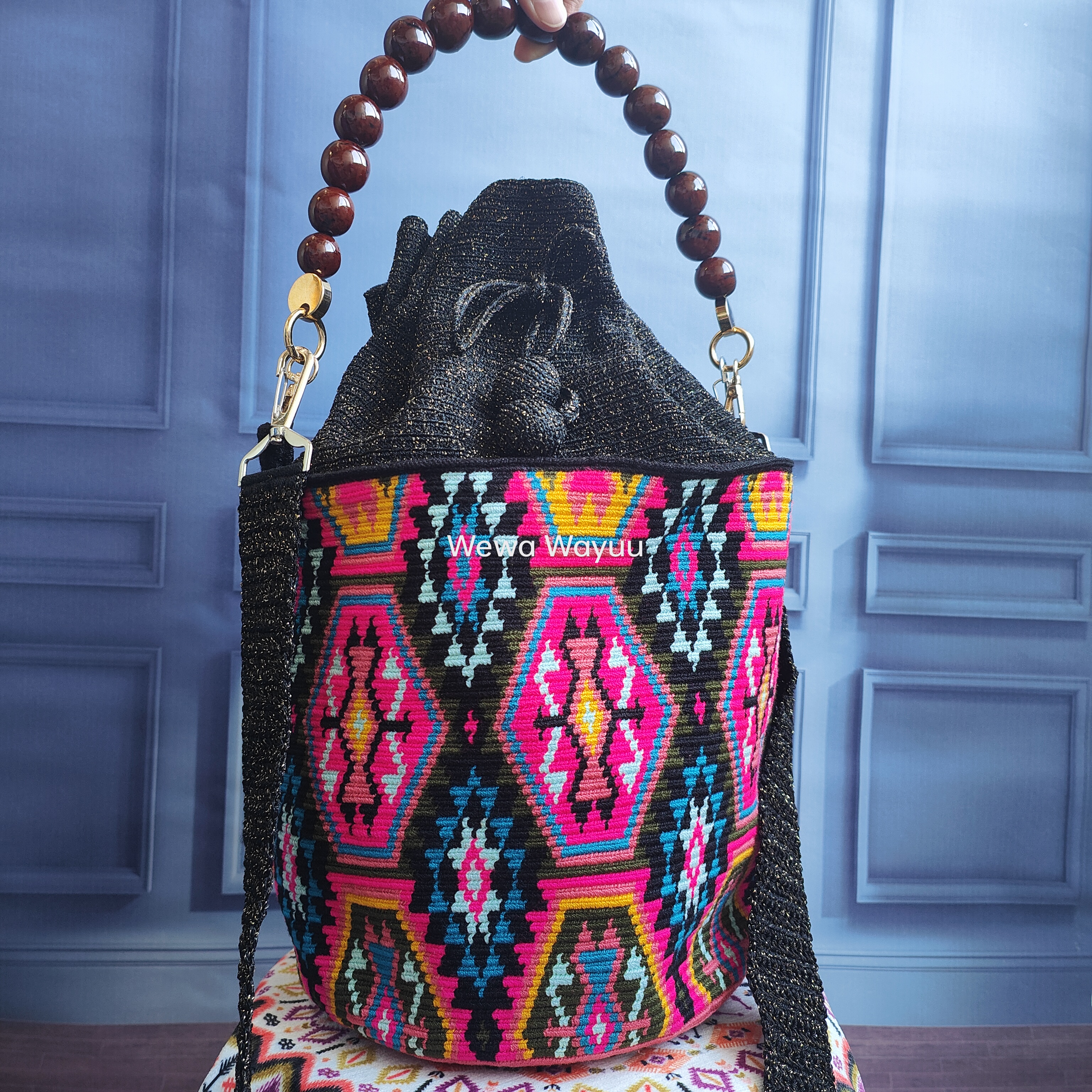 1T1123-11. 1T 單股中碼金線 果實手挽袋