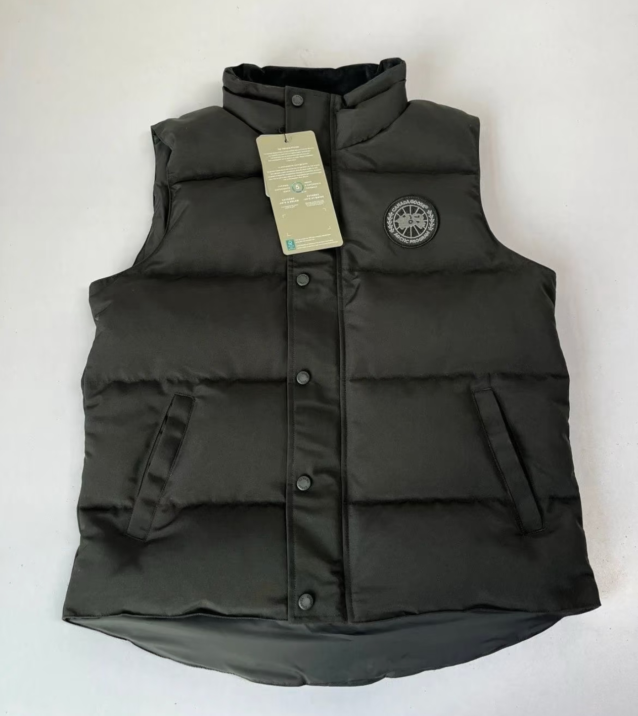 訂貨📮Canada Goose Freestyle 黑logo背心外套 🫶🏻 SIZE M/L