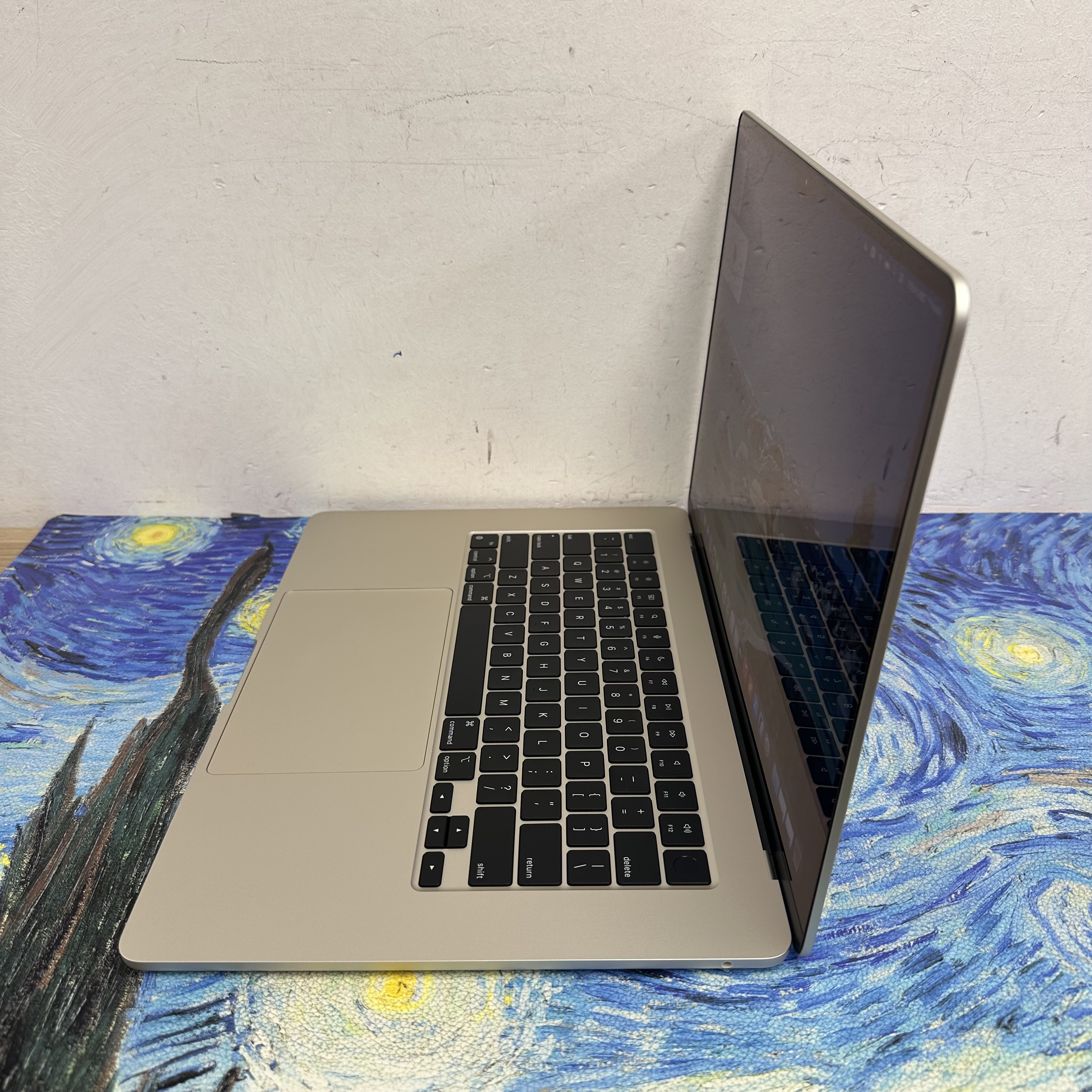 #6043 APPLE  MacBook Air M2 2023 M2 CPU/24GB Ram/512 SSD/10核心GPU/Liquid Retina XDR Mon/15吋/星光色/ 電100/Laptop /Notebook / Gaming