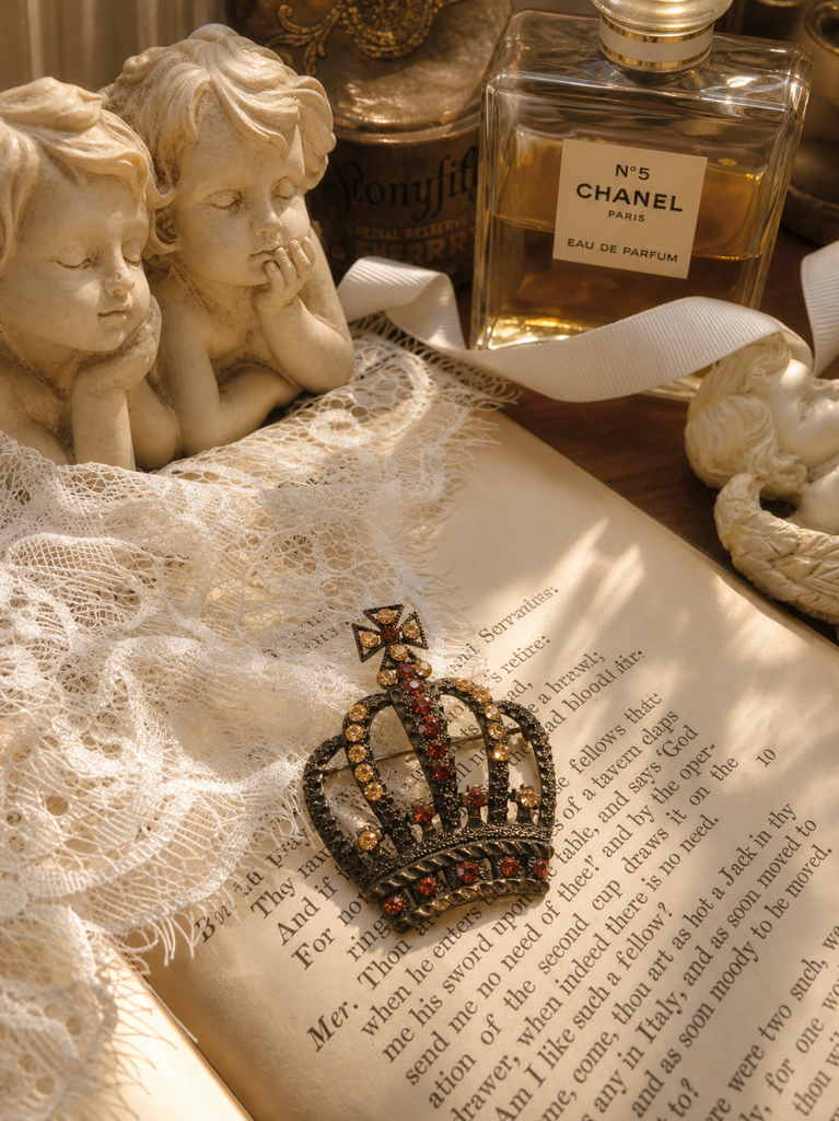 博物學家的貴族手稿 ∙ 西洋古董多美學造型胸針系列 The Naturalist’s Royal Folio ∙ Vintage Multi-Theme Statement Brooch Collection