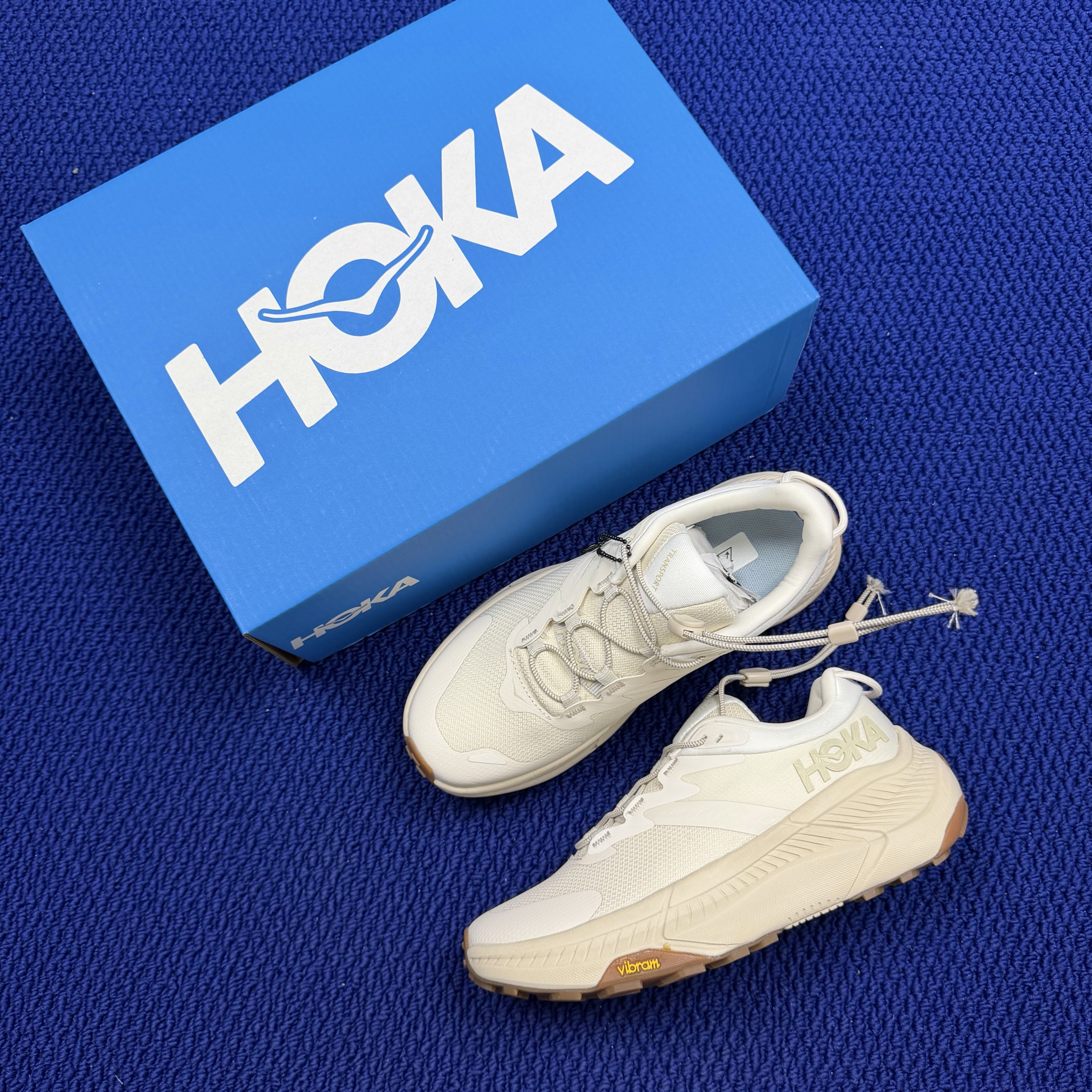 Hoka One One Transport