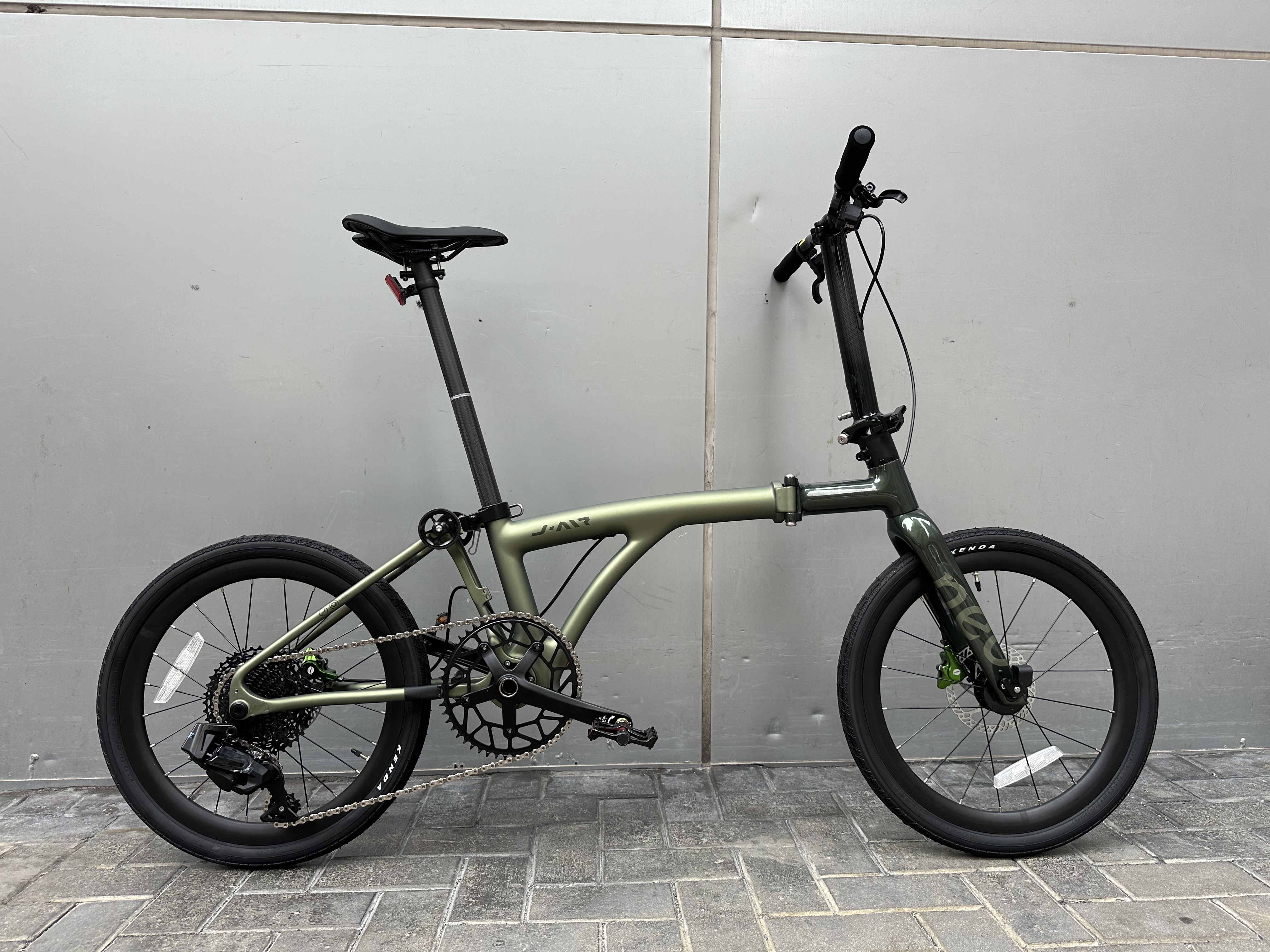 Java Neo J air carbon 20” 406 預訂優惠 碳纖維車架