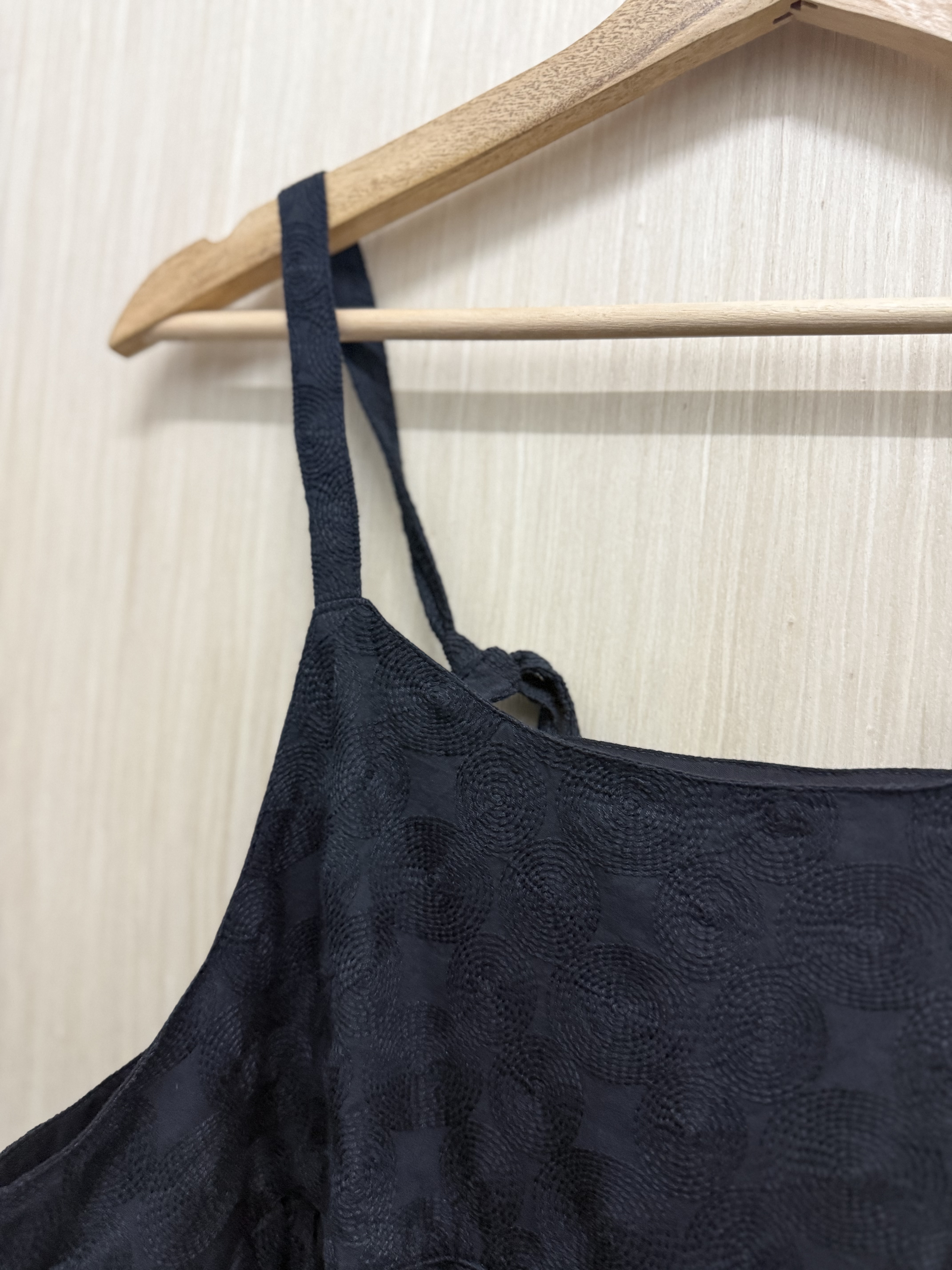 立體圈圈紋吊帶（黑色）