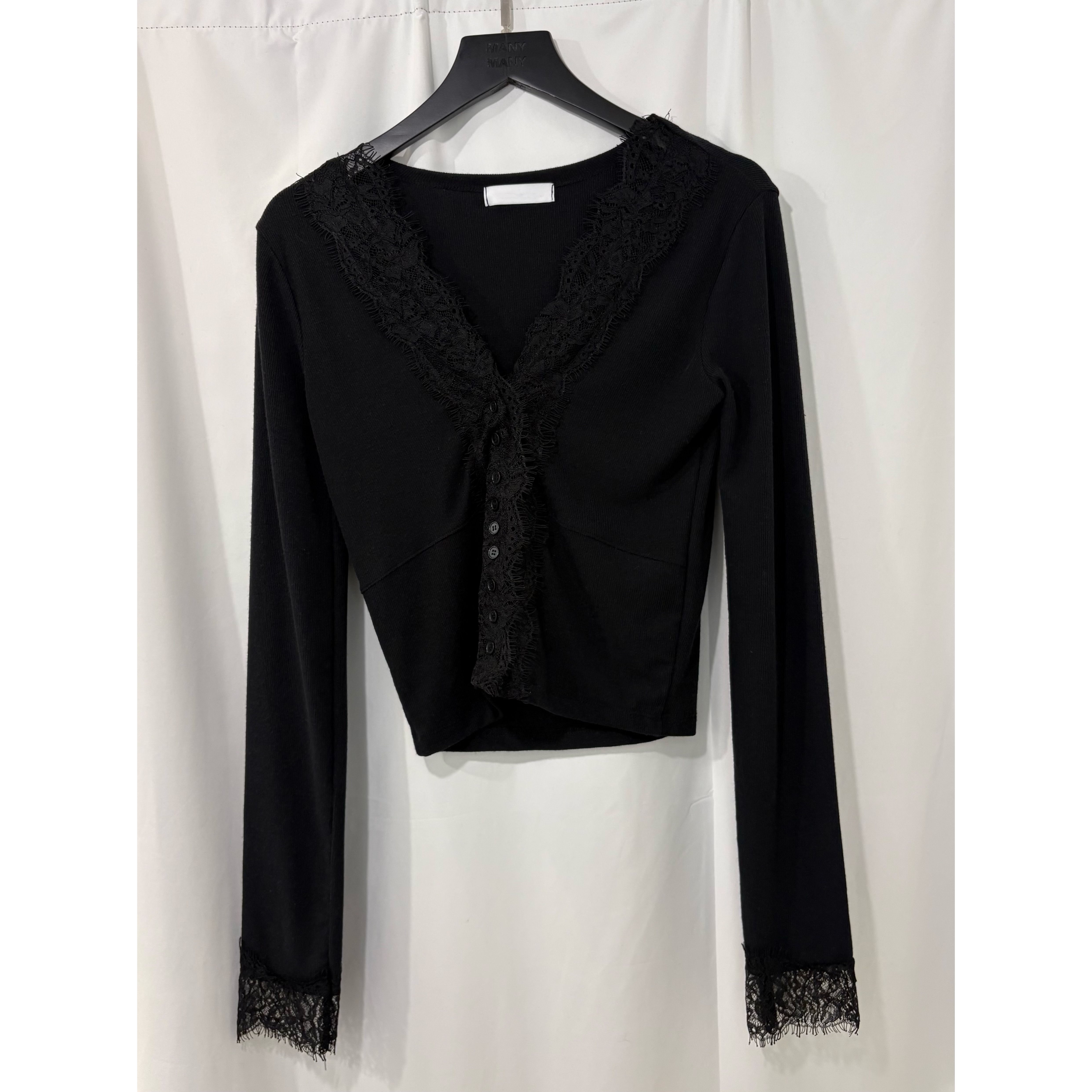 新品價9月20截單🪽2609F《LACE NECK SLEEVES CROP》