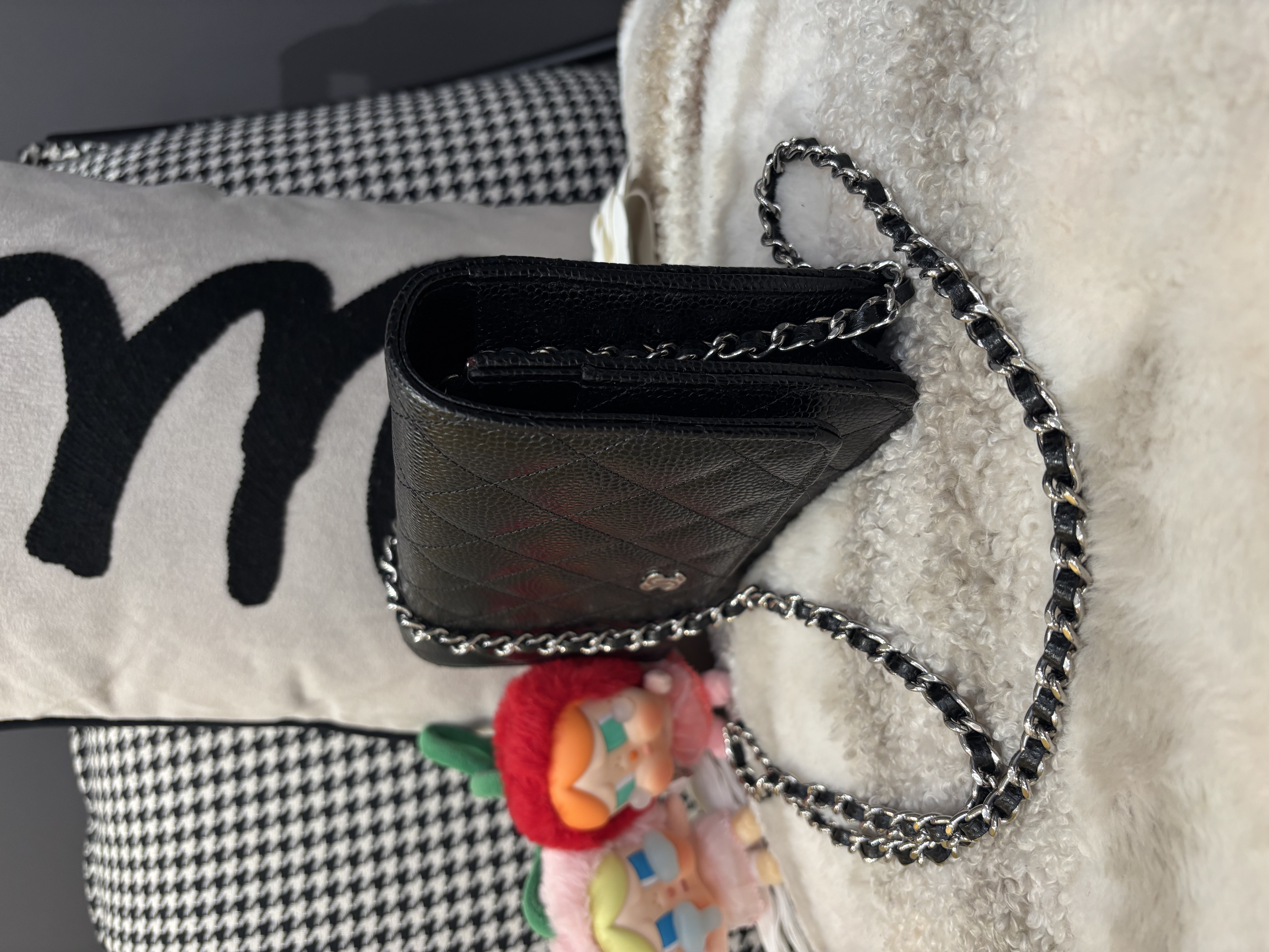 全新 Chanel wallet on chain 黑色荔枝牛皮銀扣 100%Authentic, 全新Brand New ✅日本收據✅晶片✅Dust bag ✅Box