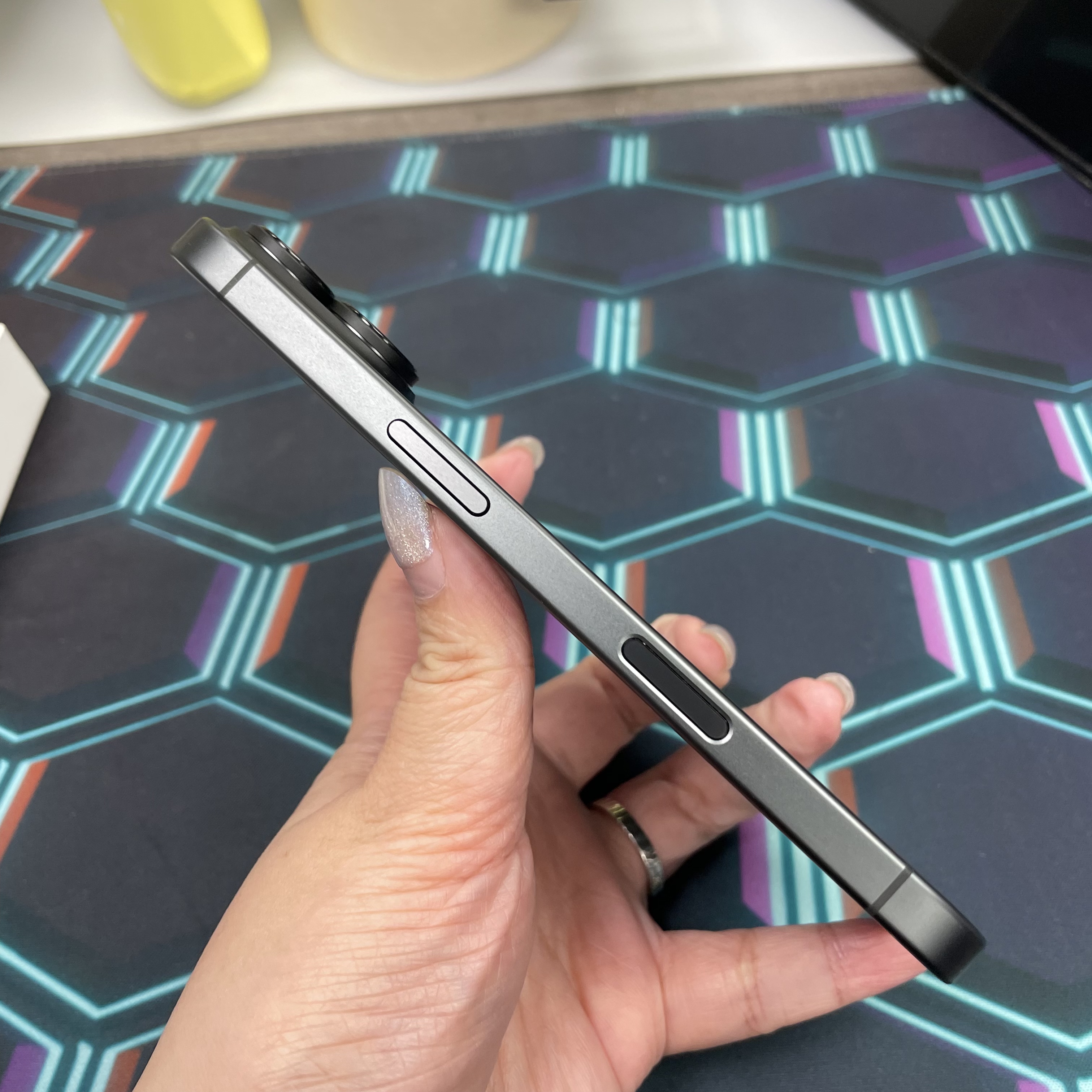 *7263 17 未使用品 256GB 電100 黑色