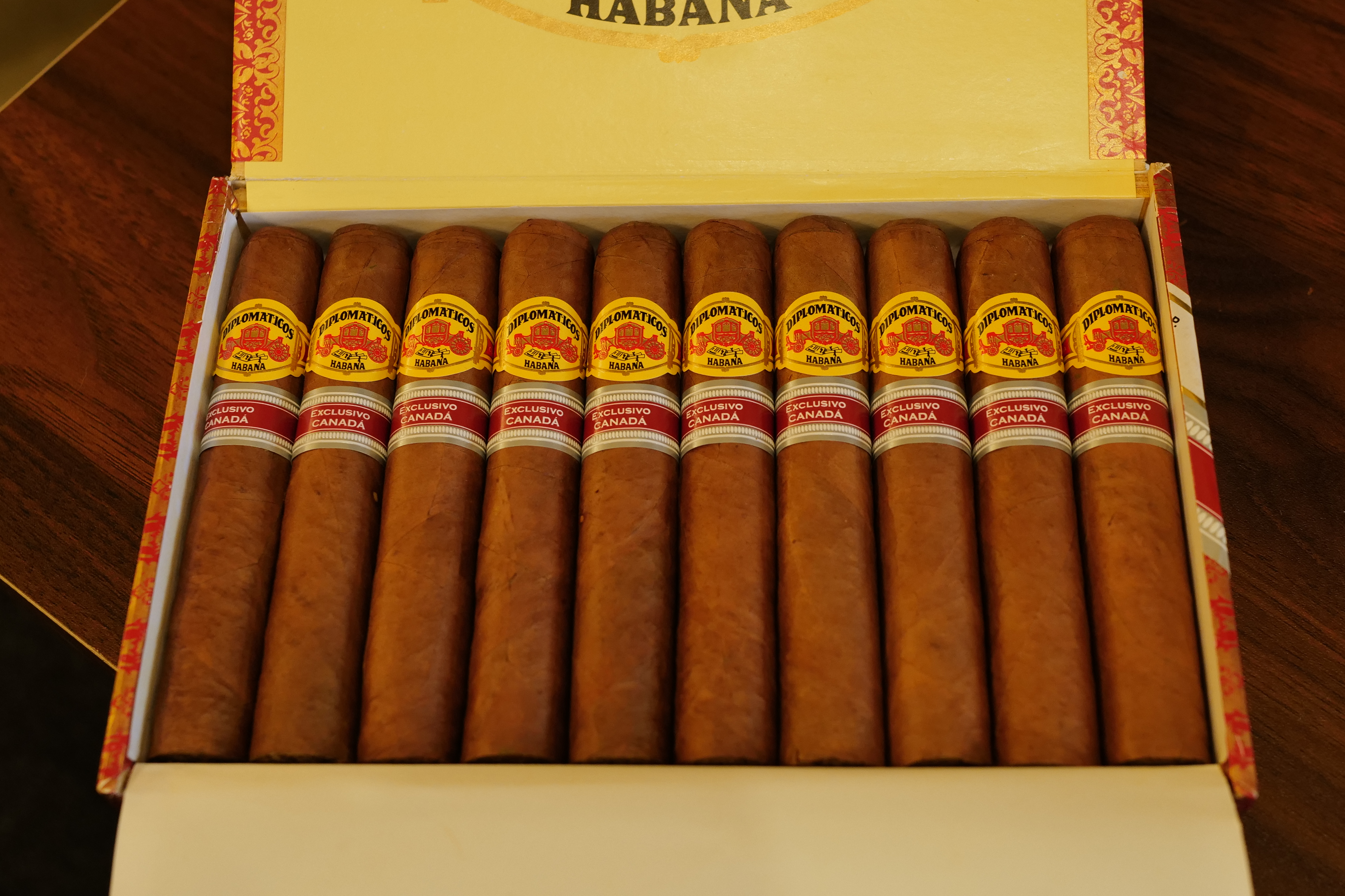 Diplomáticos Norteños Edición Regional Canadá 2018 (外交官 北部人 加拿大 地區限定版 )