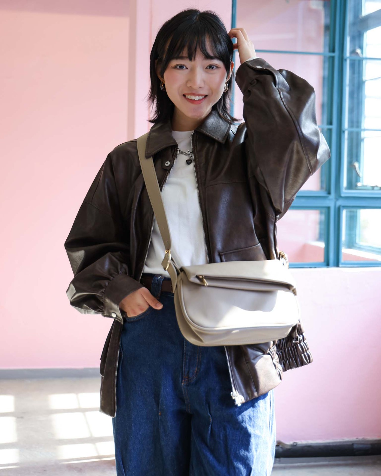 ＜港版STAND OIL．正宗香港製造包包＞ Sydney 2 ways 空姐包 (內付2種長度可調較式揹帶)