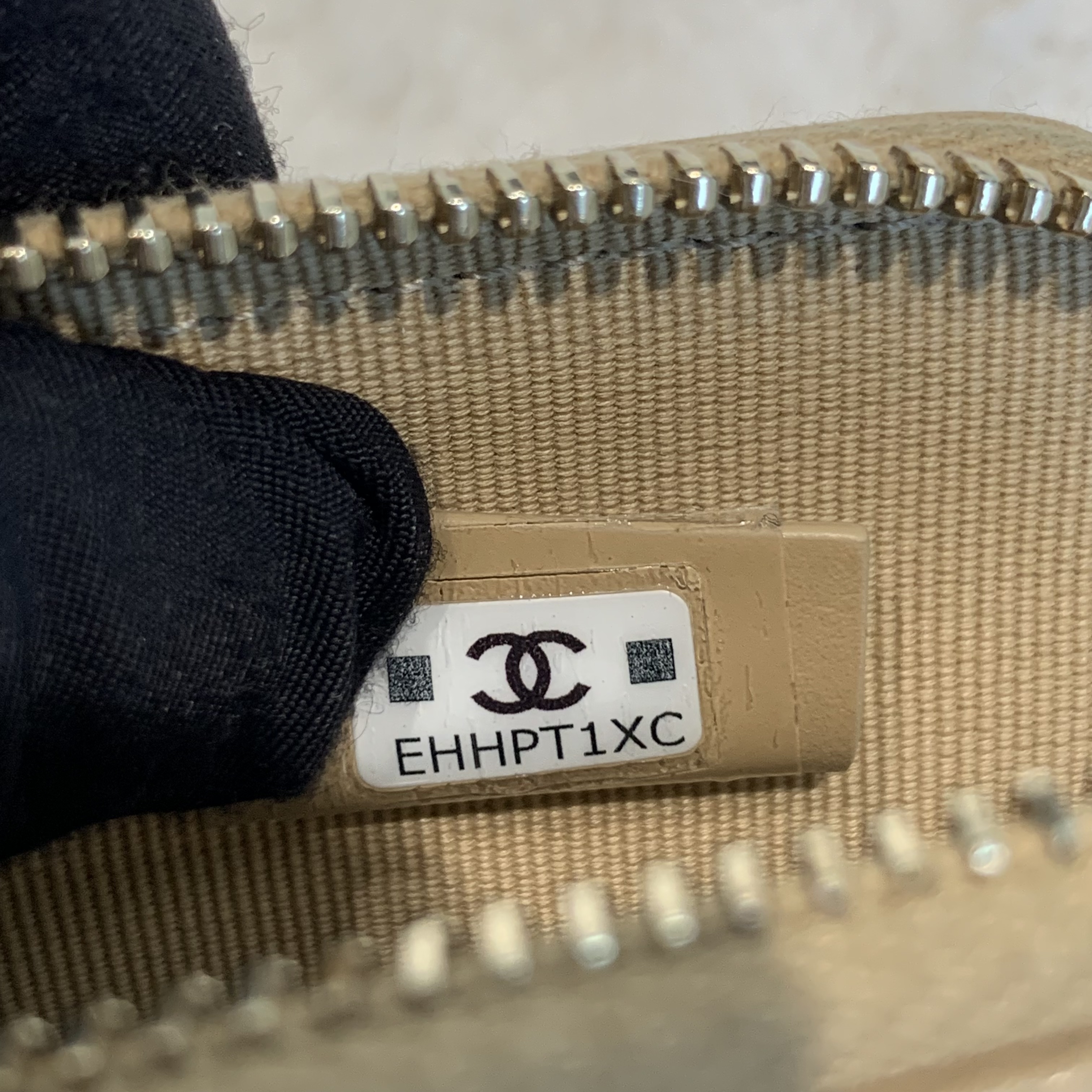 Chanel 19c奶茶色系銀包🤎