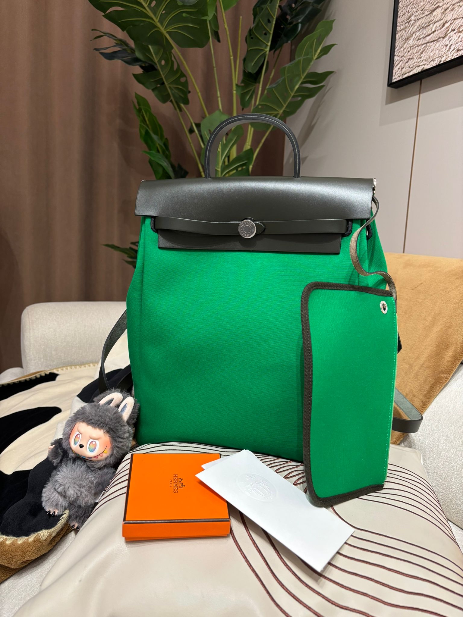 Hermes Herbag backpack Stamp Y 1K Bamboo 100%Authentic, 99%New ✅香港專門店收據✅Dust bag ✅Box