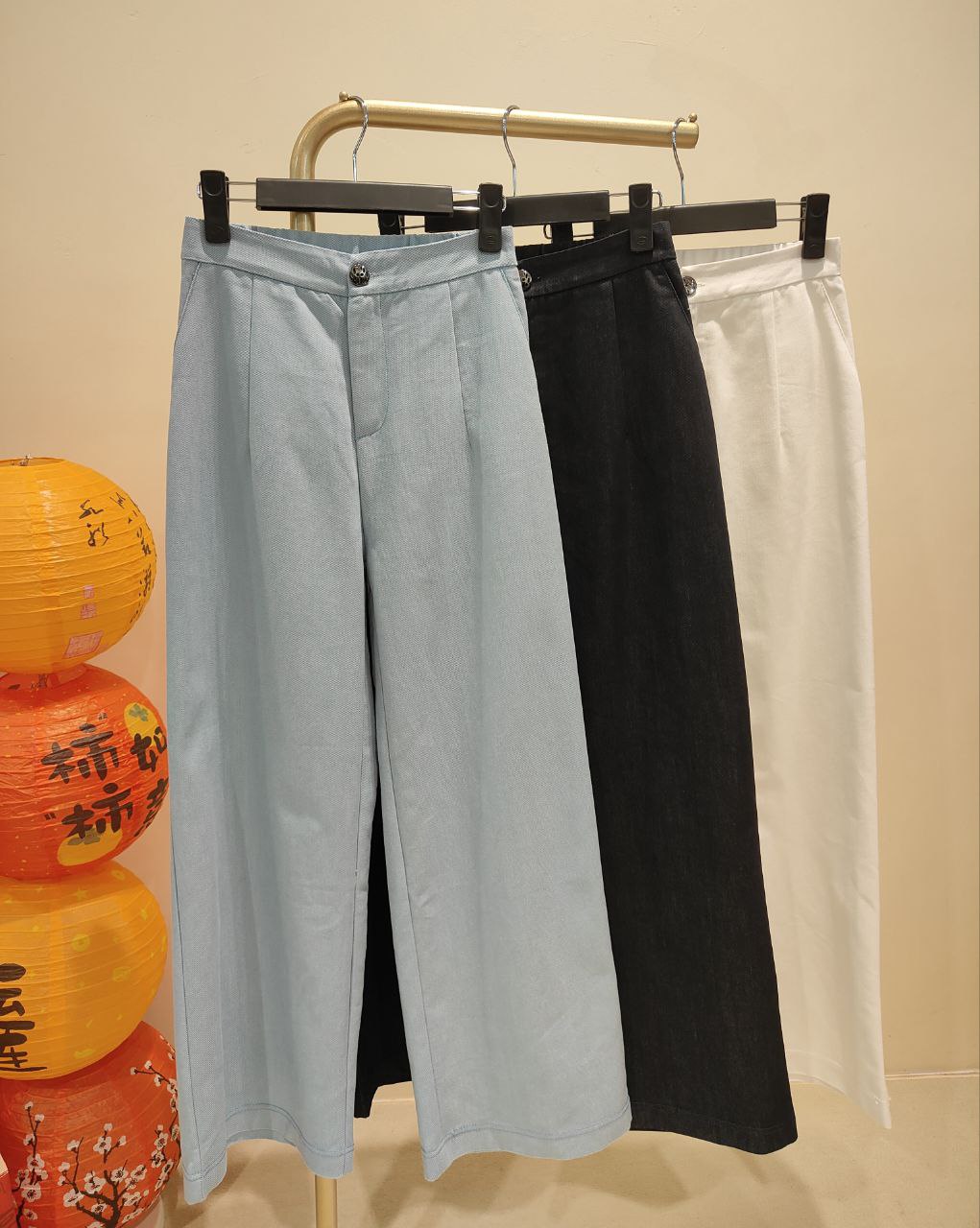 牛仔后塑胶长裤 1565