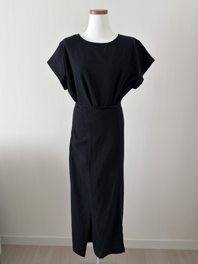 The Timeless Wrap Dress (Navy)
