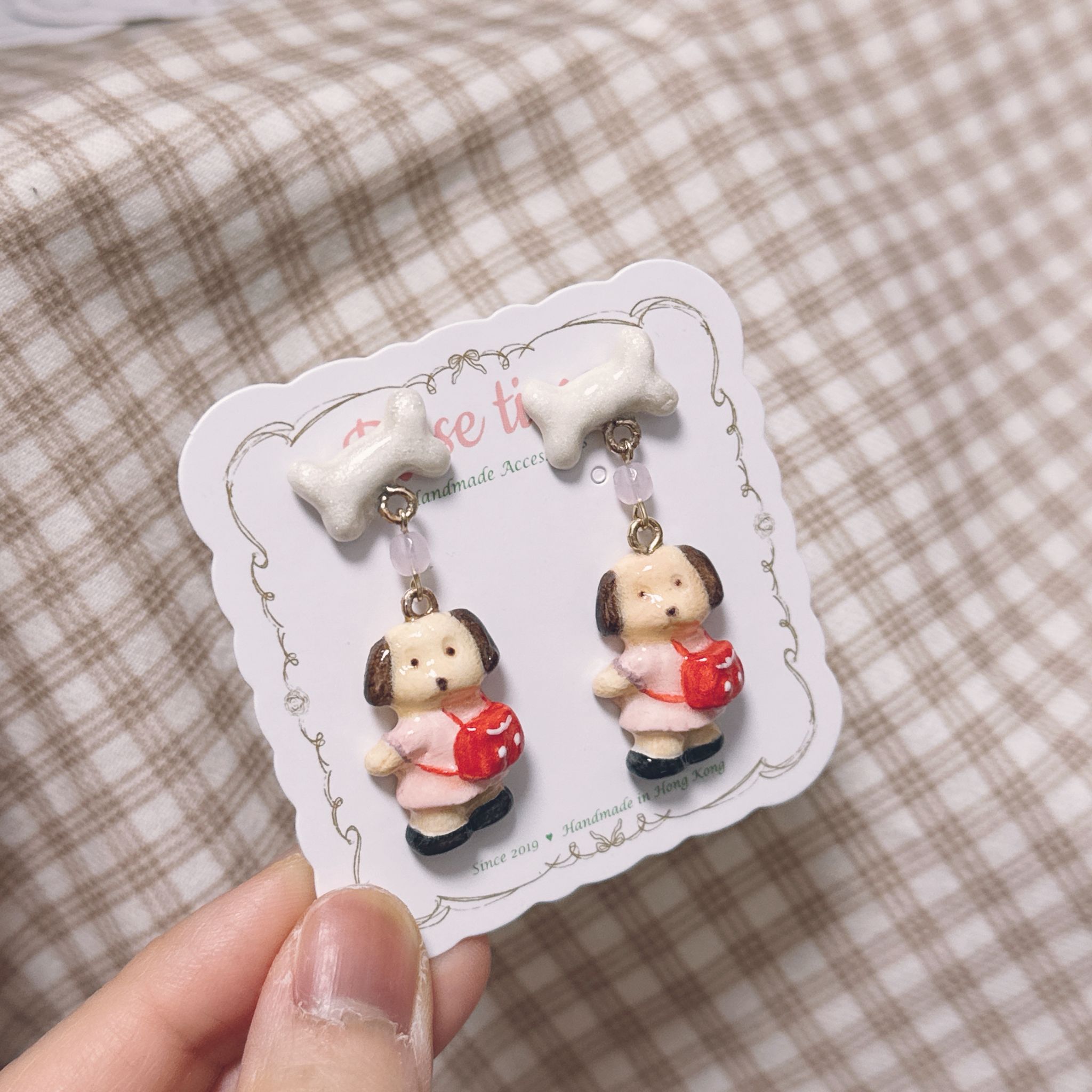 手繪小狗貝莉上學去 耳環
