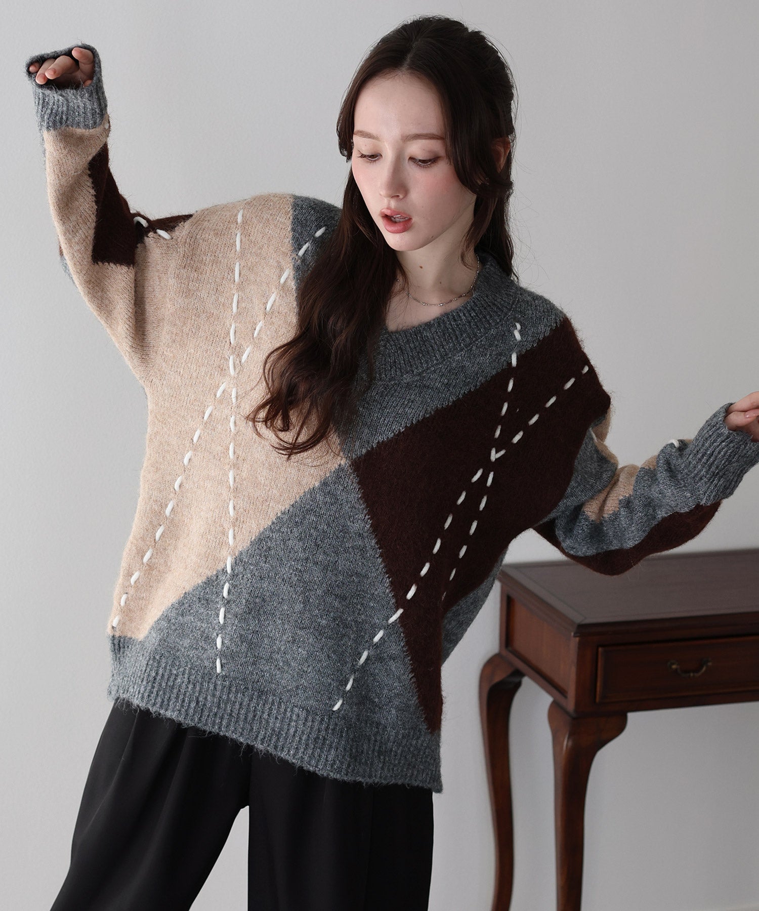 <限量現貨><JP> 店主自留！糯米糍～菱格縫線寬鬆Knit Top * 2色入